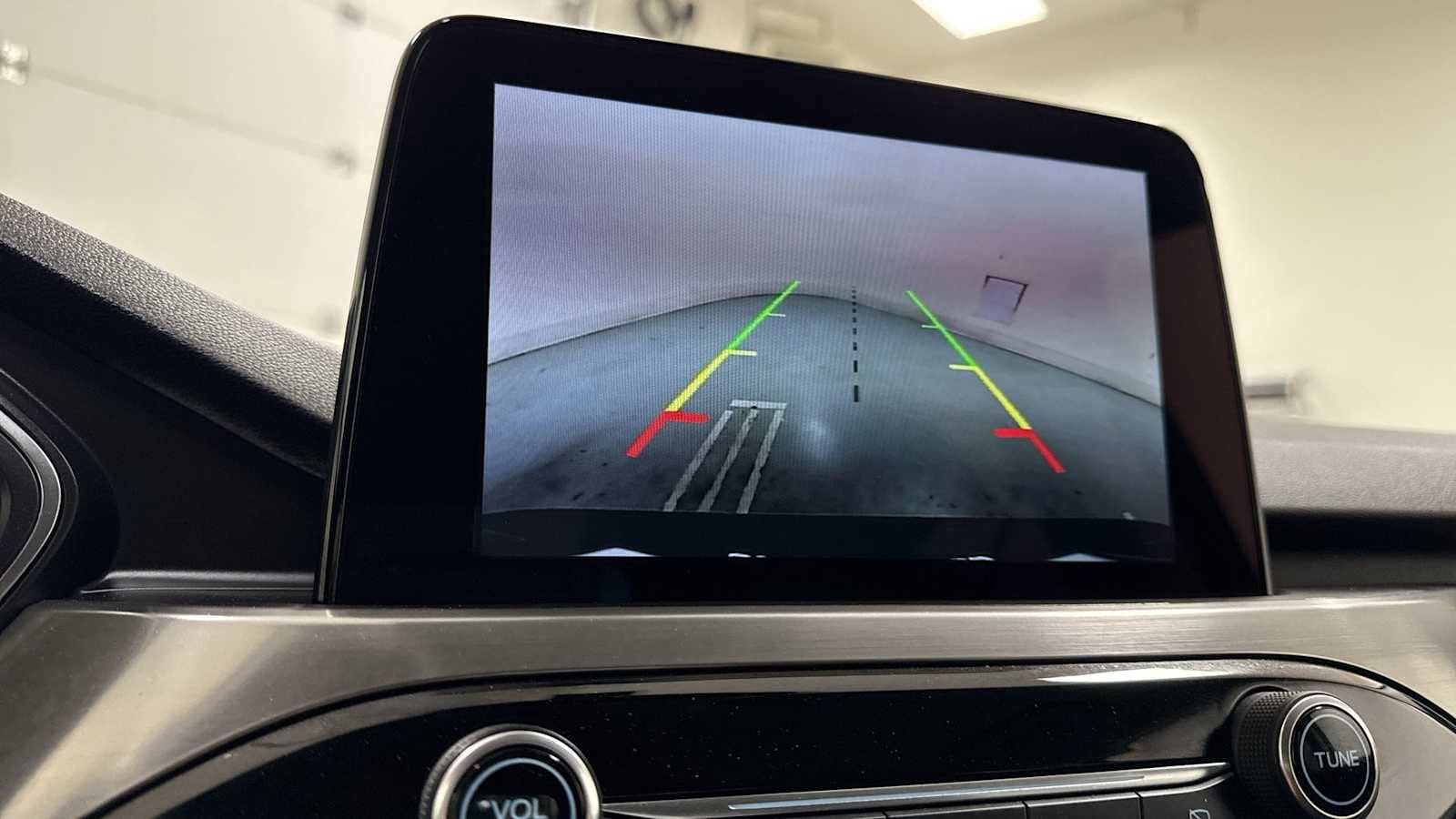 Thumbnail: 2021 Ford Escape - 19