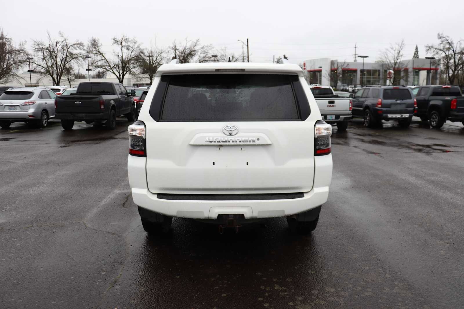 Thumbnail: 2015 Toyota 4Runner - 6