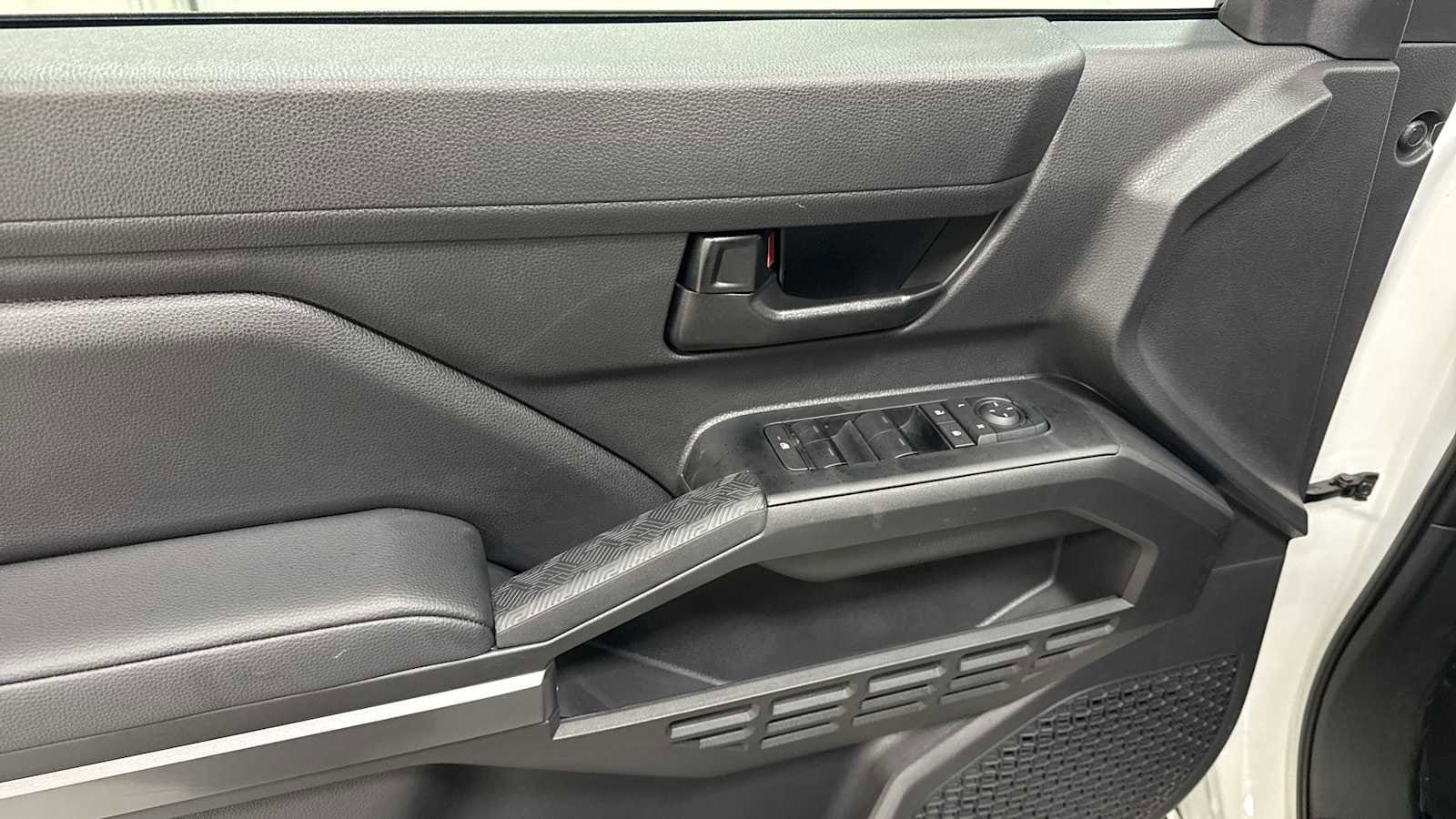 Thumbnail: 2025 Toyota Tacoma - 15