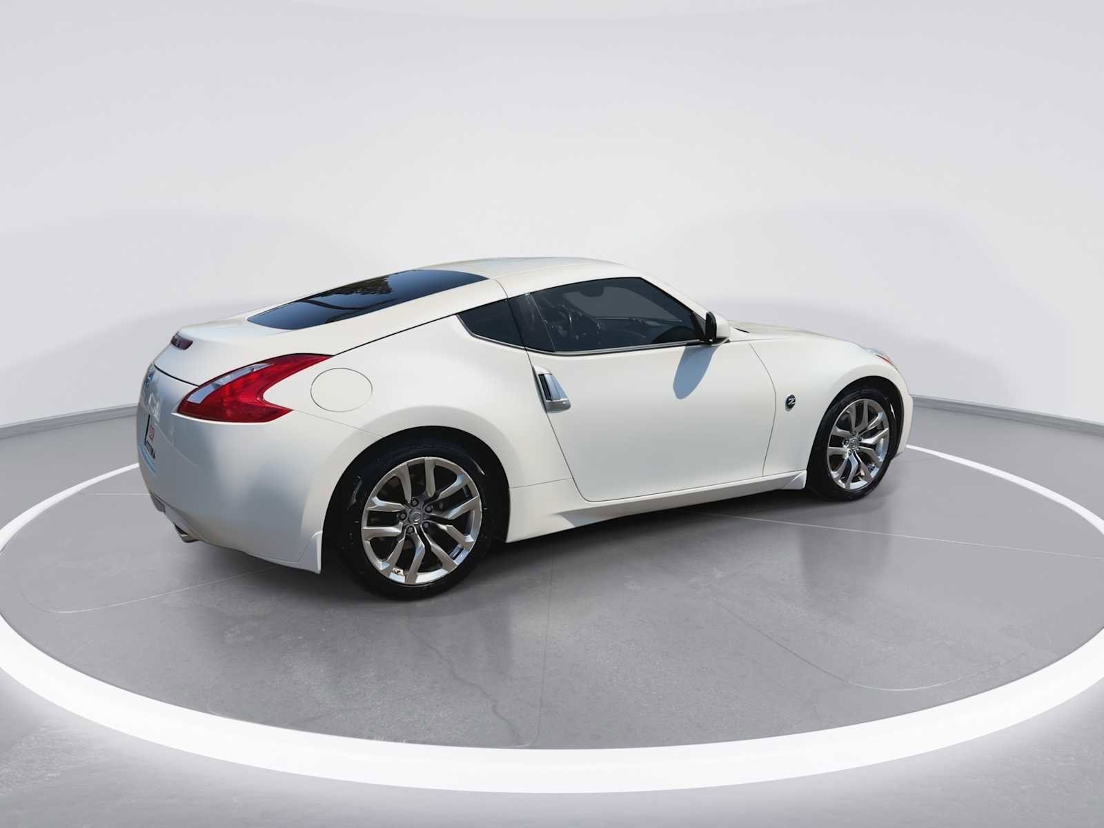 Thumbnail: 2014 Nissan Z - 8