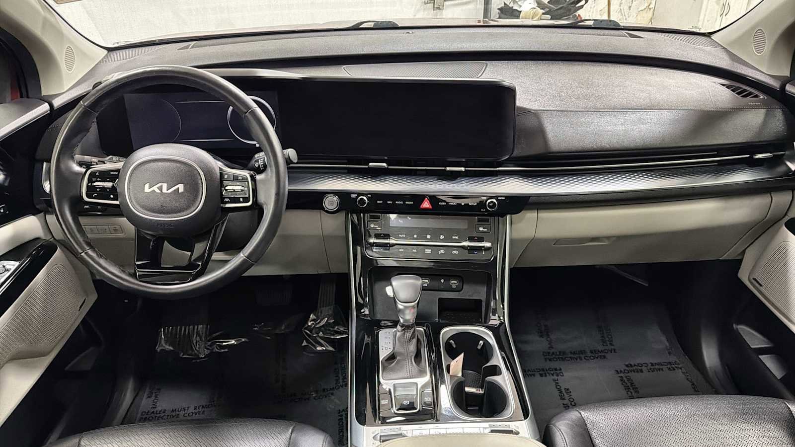 Thumbnail: 2022 Kia Carnival - 28