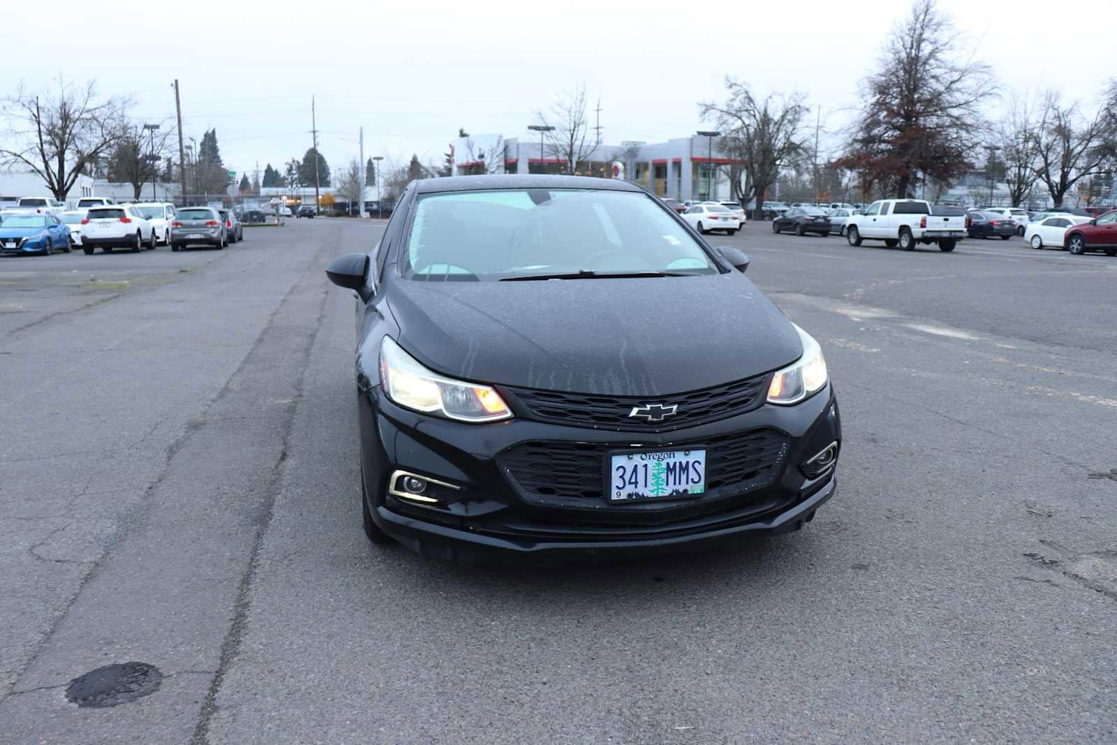 Thumbnail: 2017 Chevrolet Cruze - 3