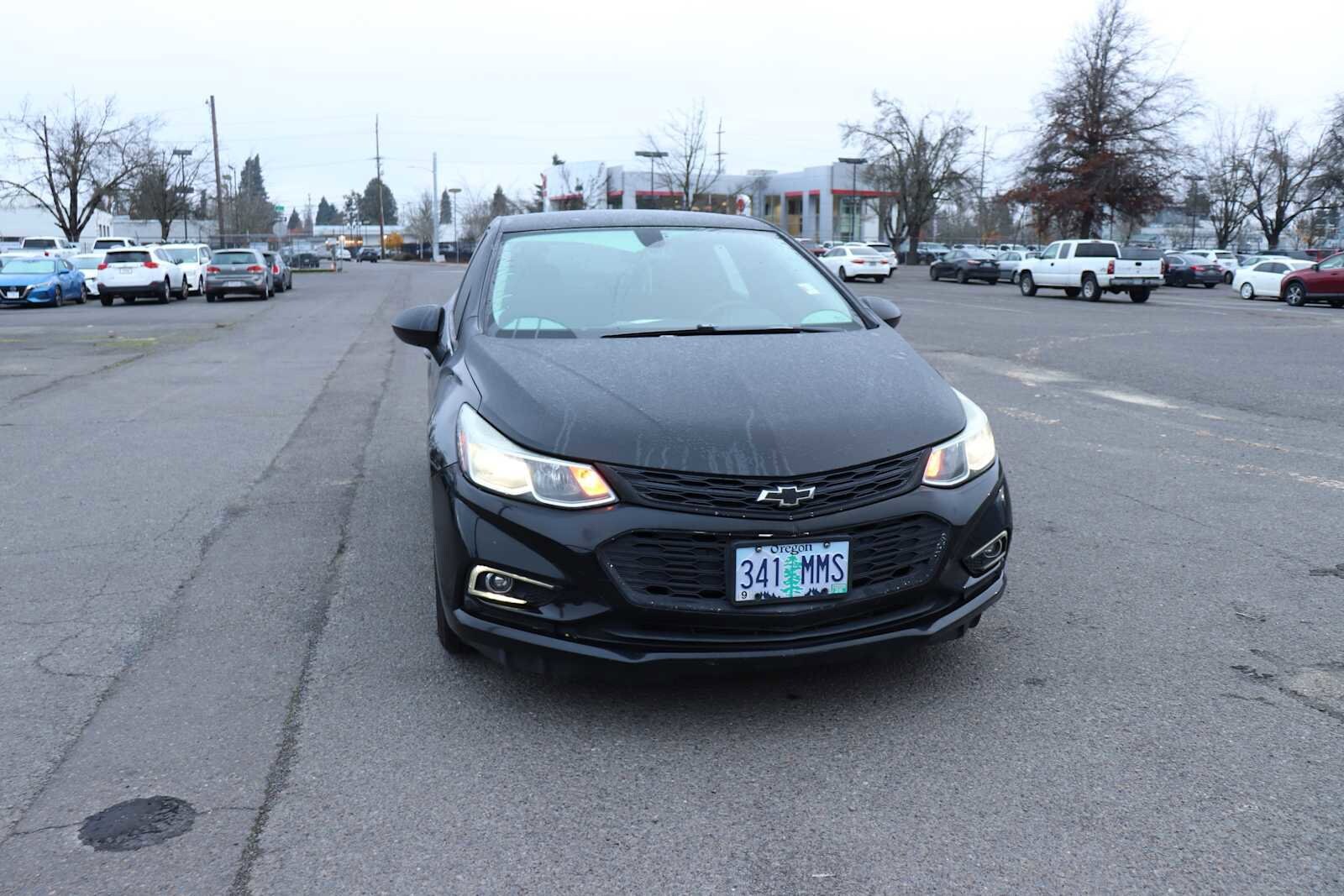 2017 Chevrolet Cruze LS photo 3