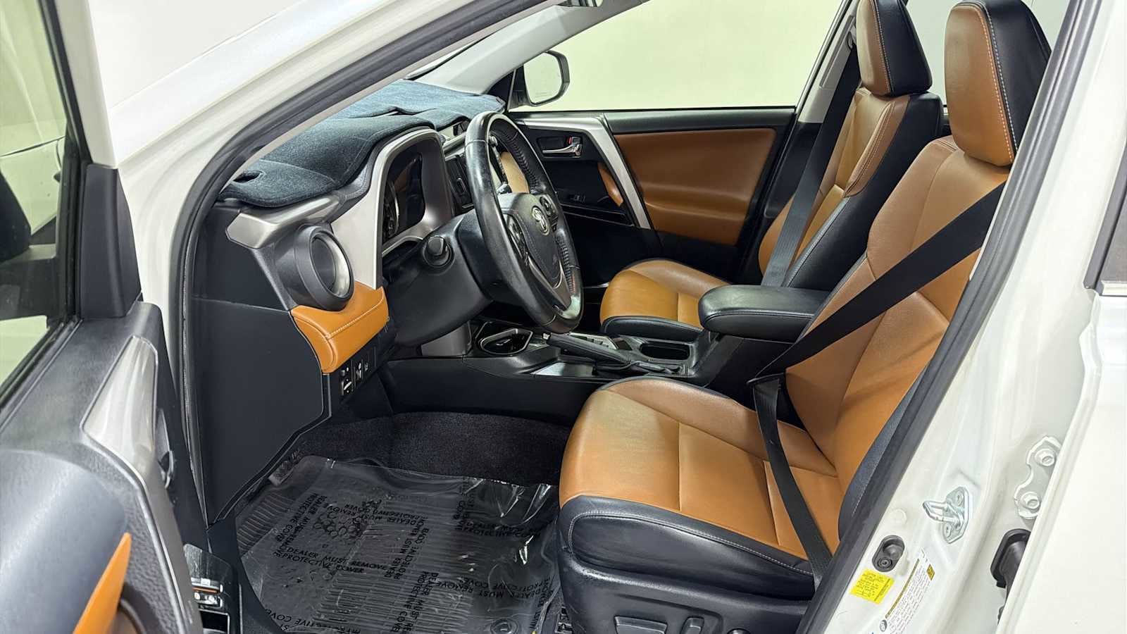 Thumbnail: 2017 Toyota RAV4 - 13