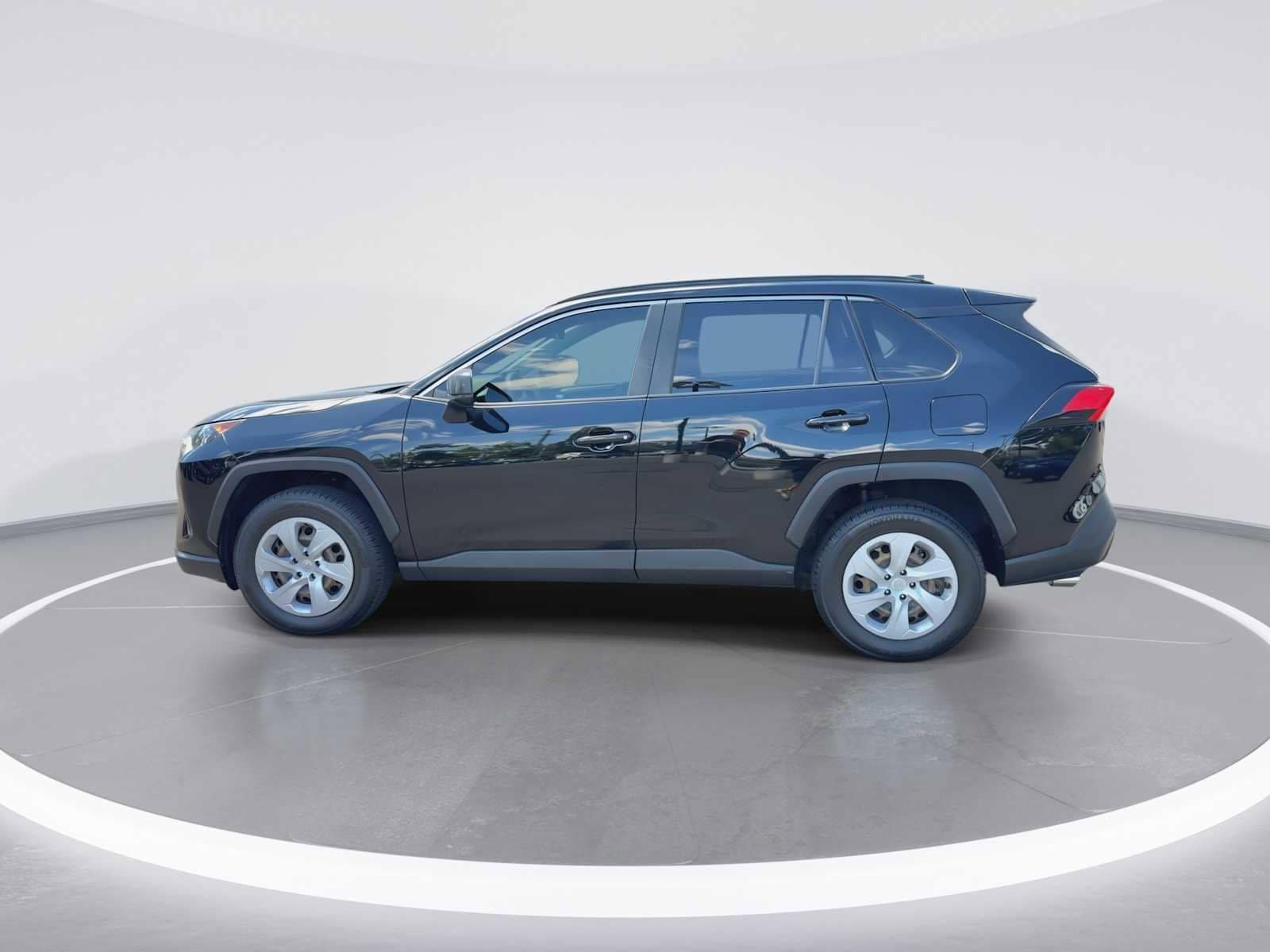 Thumbnail: 2019 Toyota RAV4 - 5