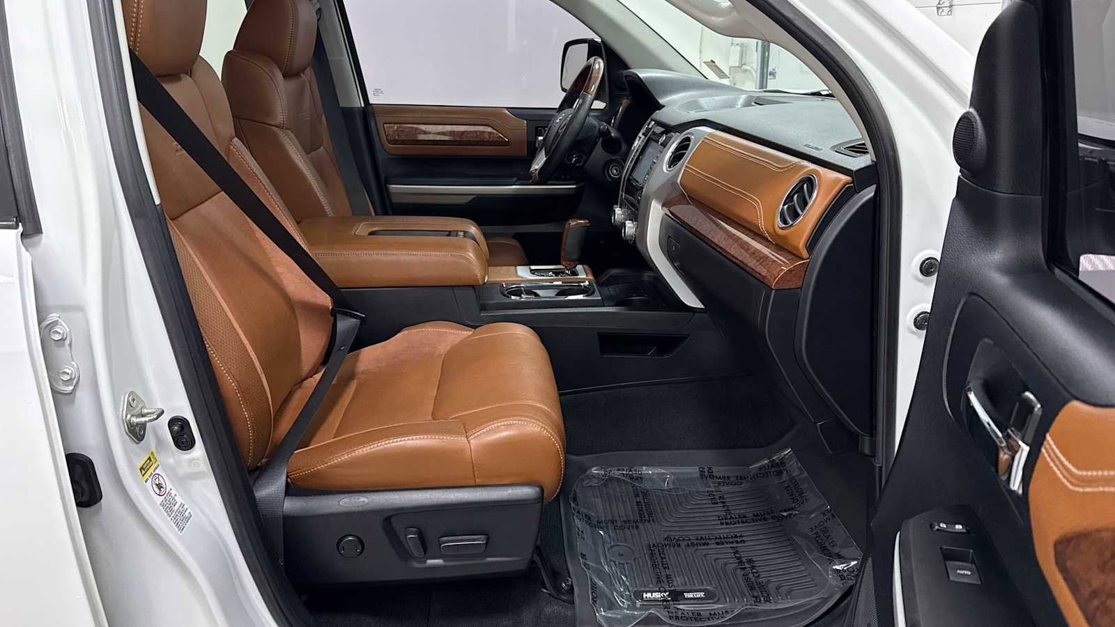 Thumbnail: 2014 Toyota Tundra - 30