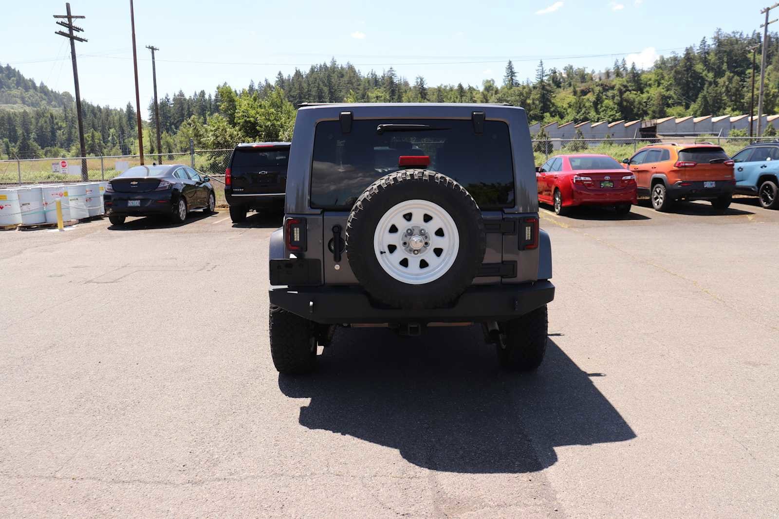 Thumbnail: 2016 Jeep Wrangler - 6