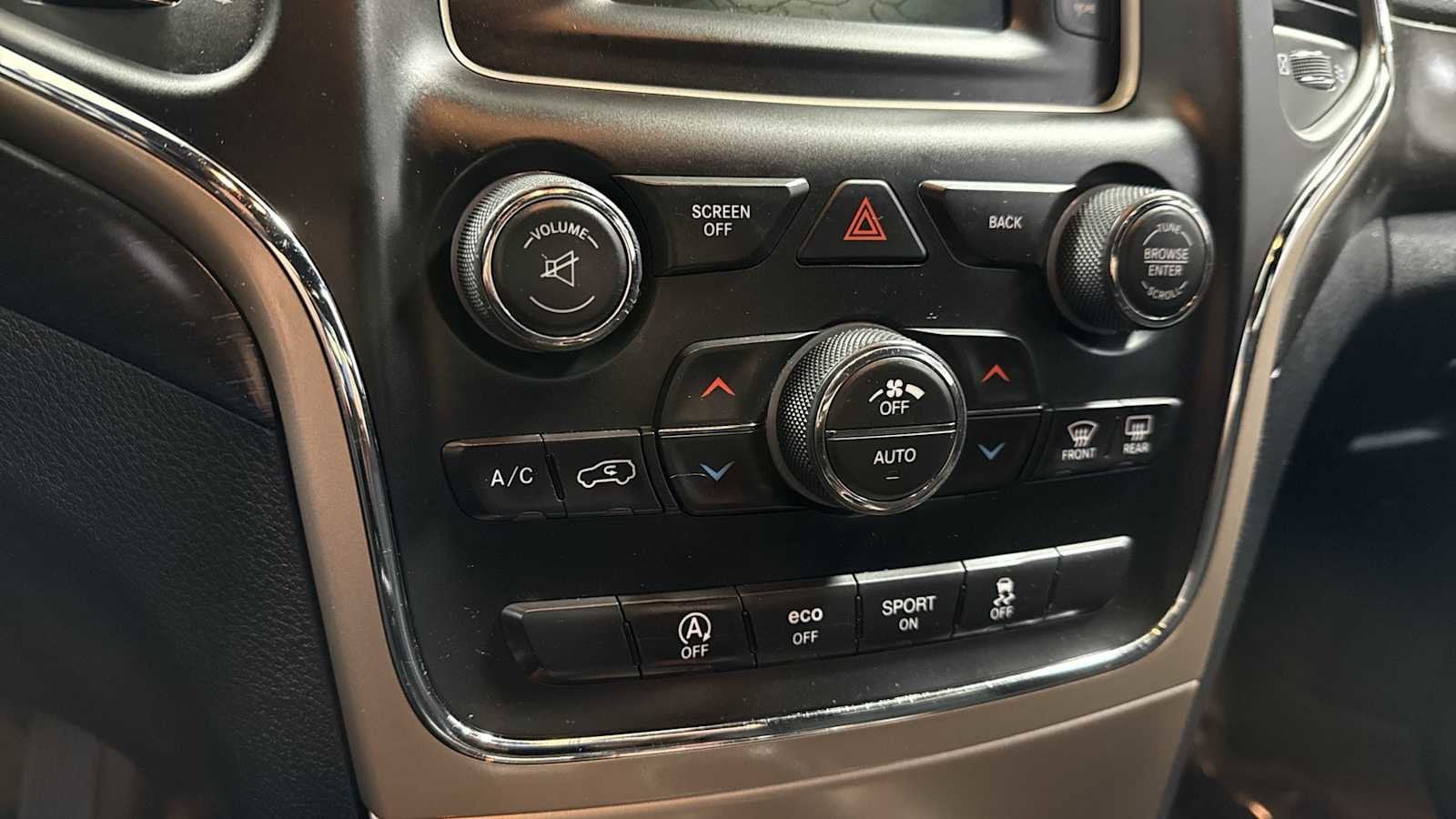 Thumbnail: 2016 Jeep Grand Cherokee - 20