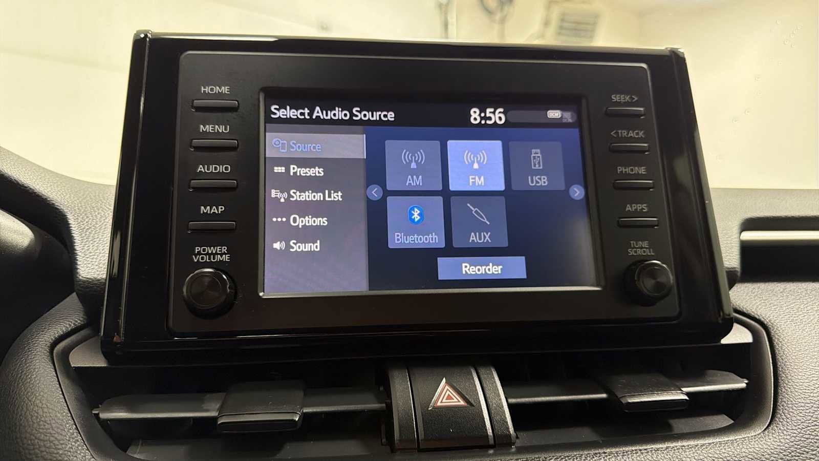 Thumbnail: 2019 Toyota RAV4 - 18