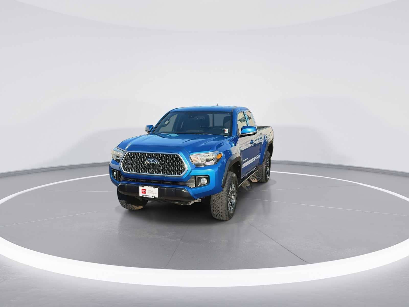 Thumbnail: 2018 Toyota Tacoma - 3