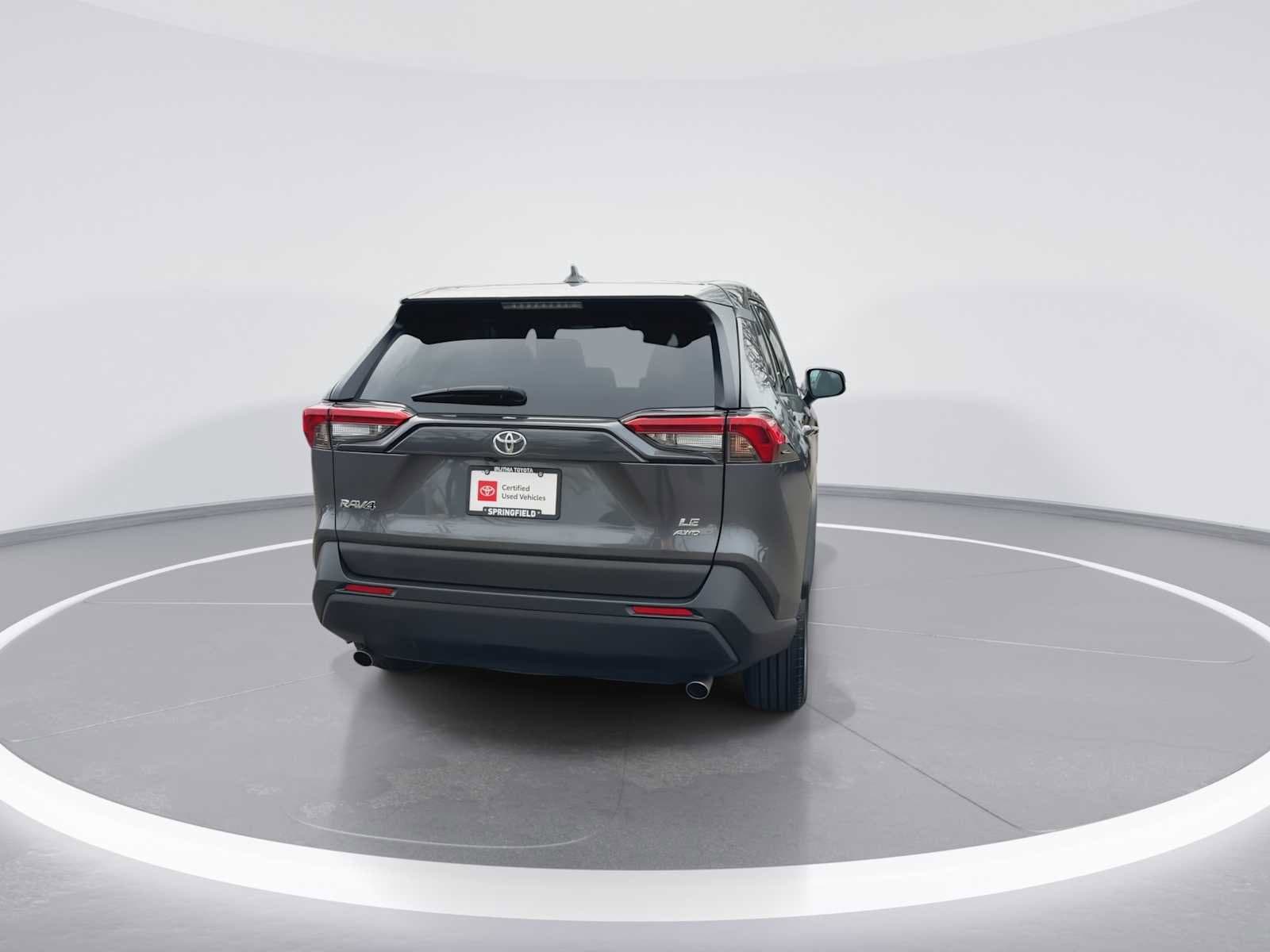 Thumbnail: 2022 Toyota RAV4 - 7