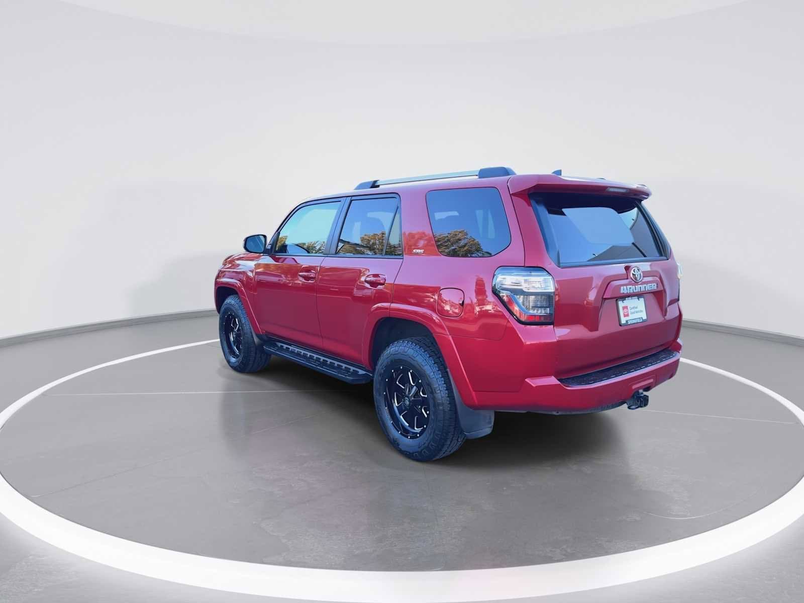 Thumbnail: 2022 Toyota 4Runner - 6