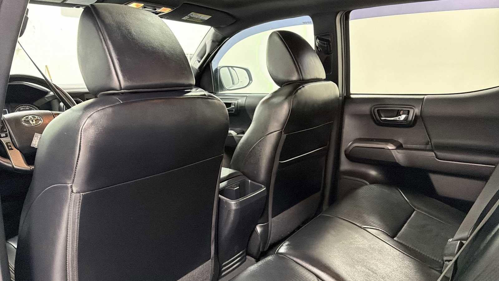 Thumbnail: 2018 Toyota Tacoma - 26