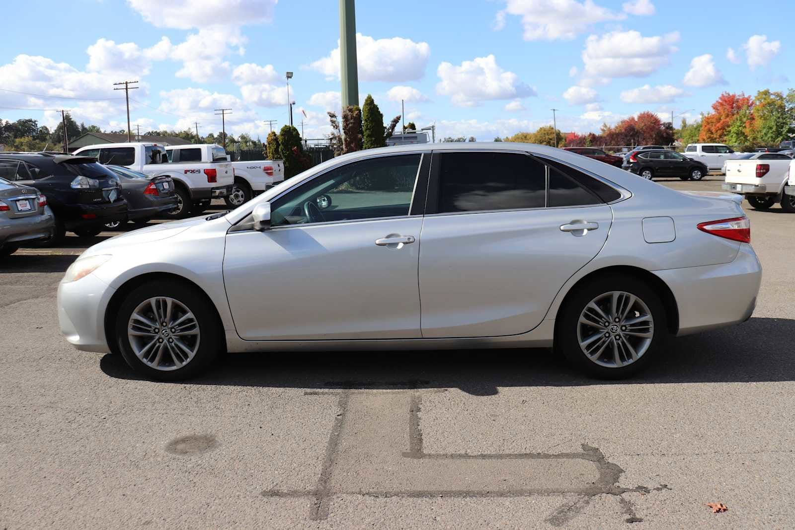 Thumbnail: 2016 Toyota Camry - 8