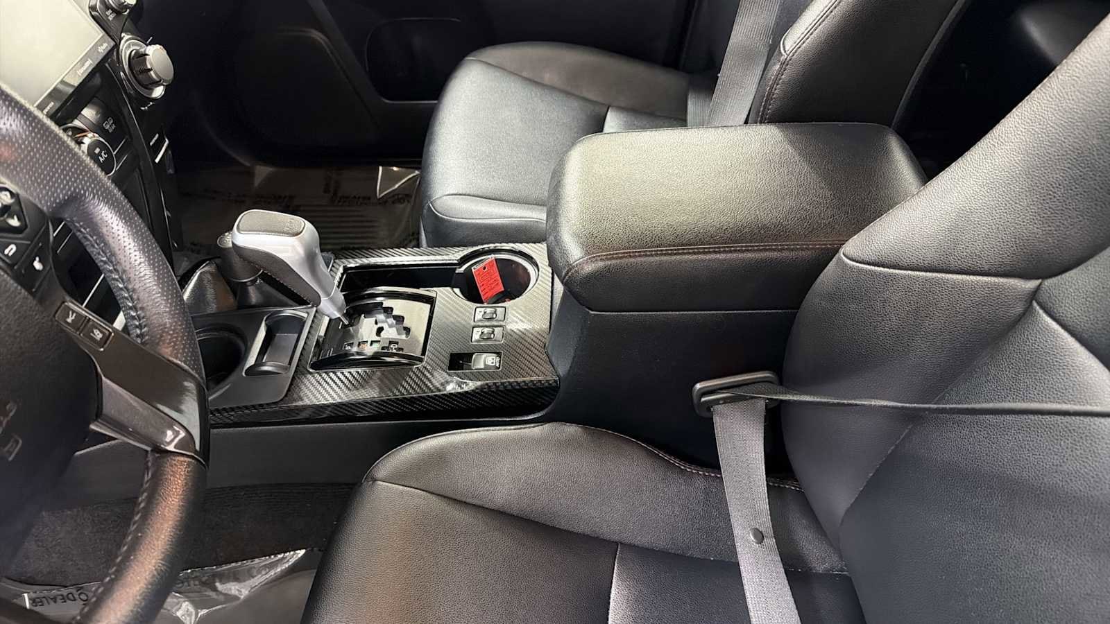 Thumbnail: 2022 Toyota 4Runner - 23