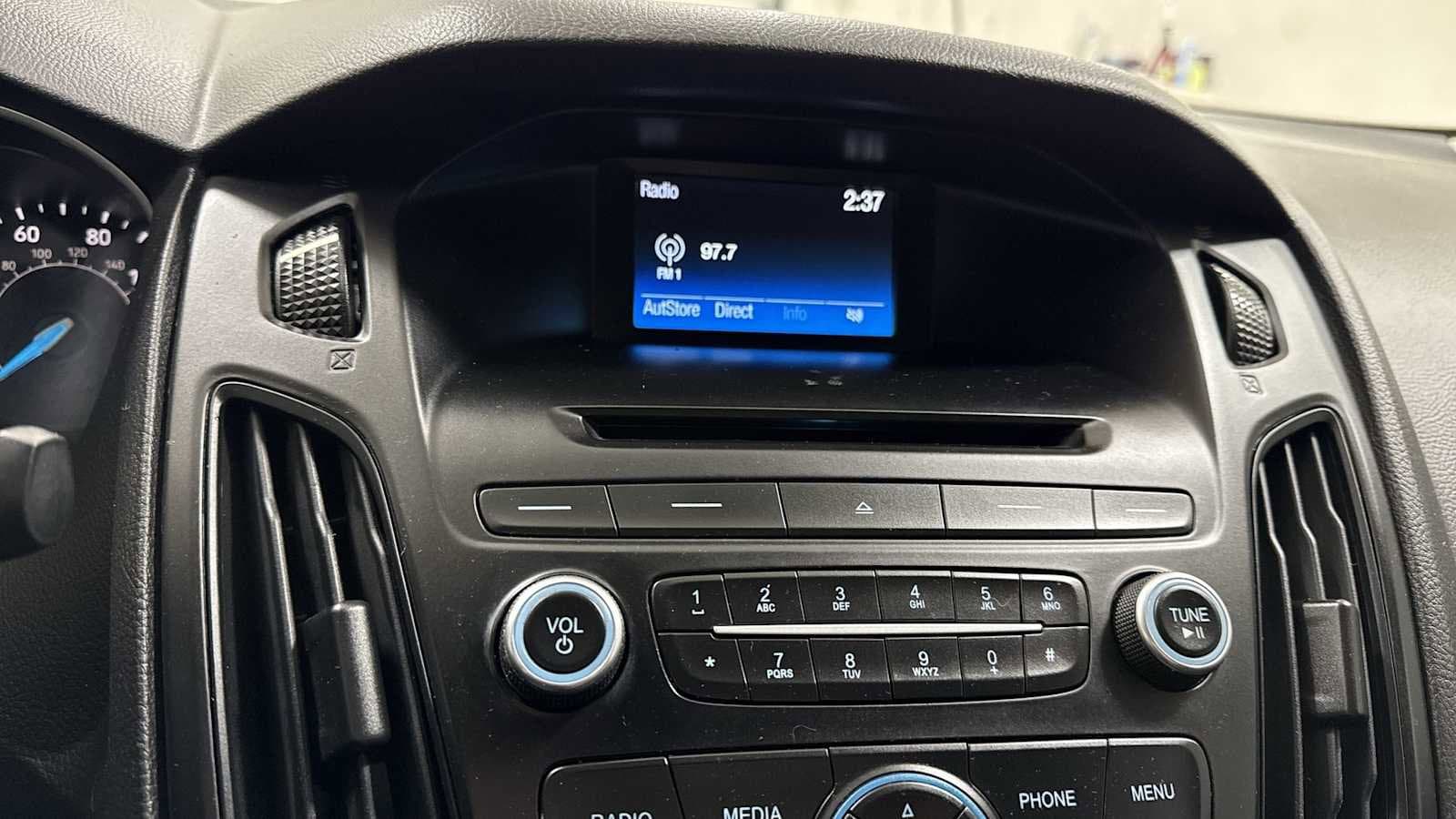 Thumbnail: 2017 Ford Focus - 18