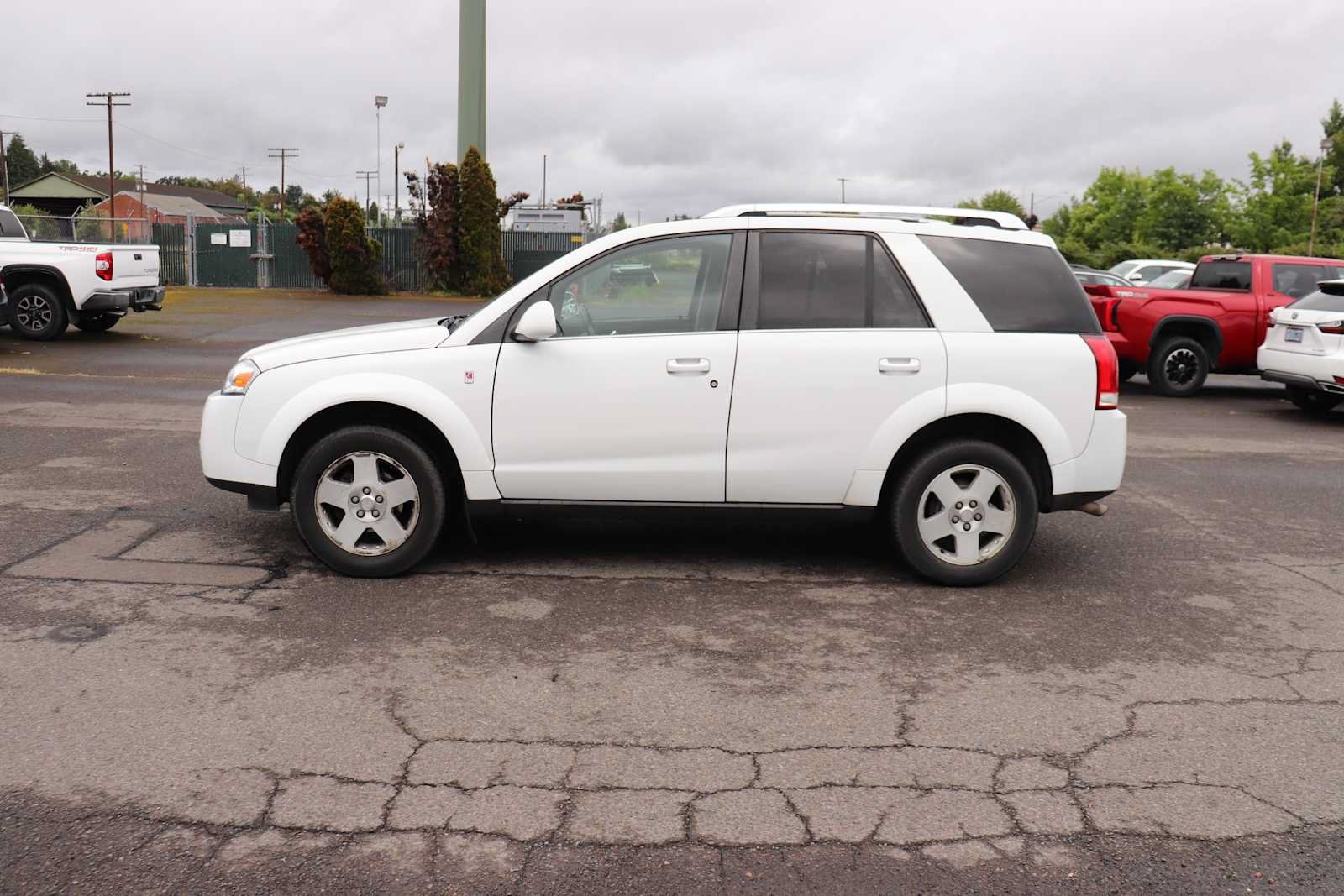 Thumbnail: 2006 Saturn VUE - 8