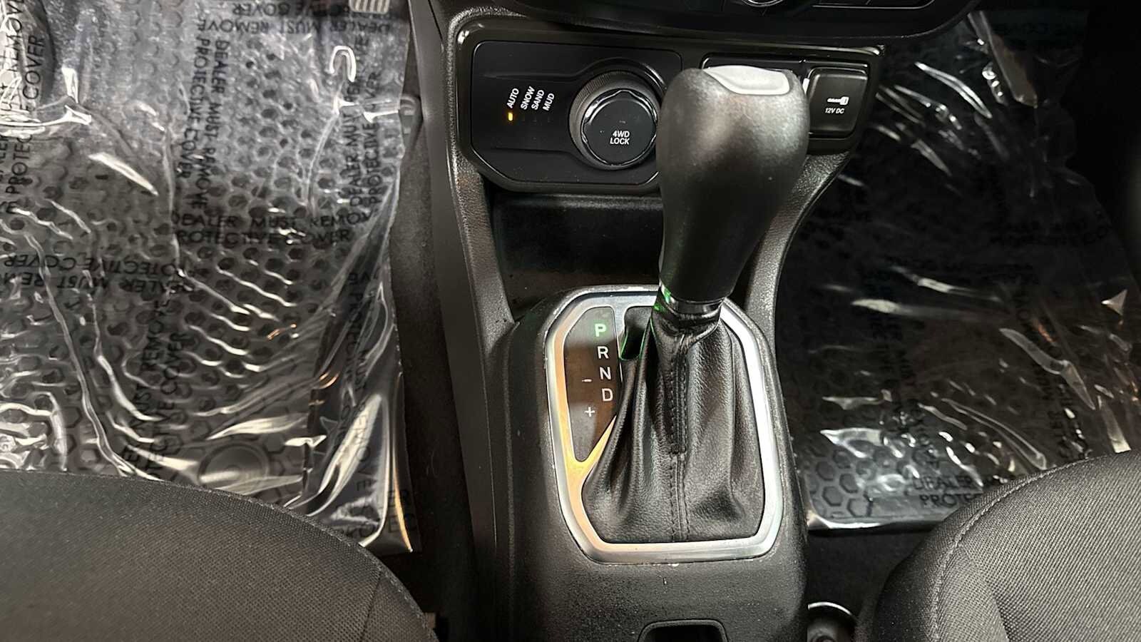 Thumbnail: 2022 Jeep Renegade - 22