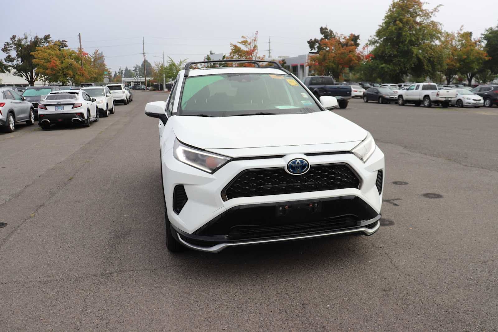 2021 Toyota RAV4 Prime XLE Premium photo 3