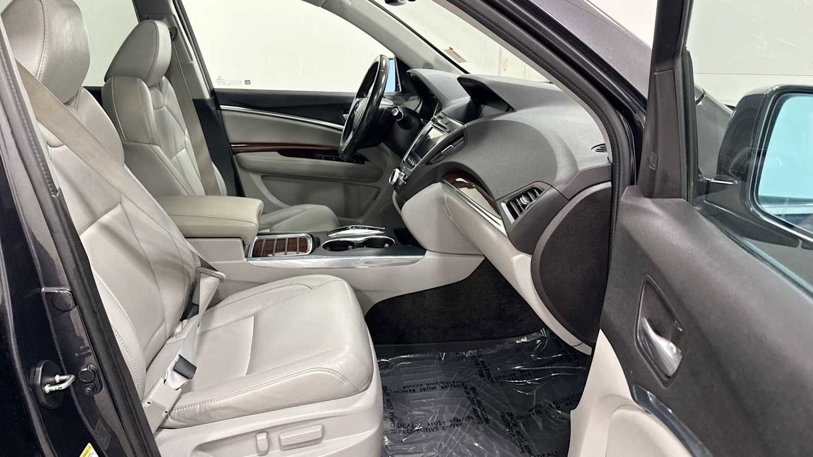 Thumbnail: 2016 Acura MDX - 31