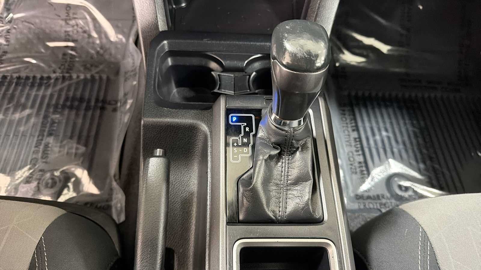 Thumbnail: 2020 Toyota Tacoma - 21