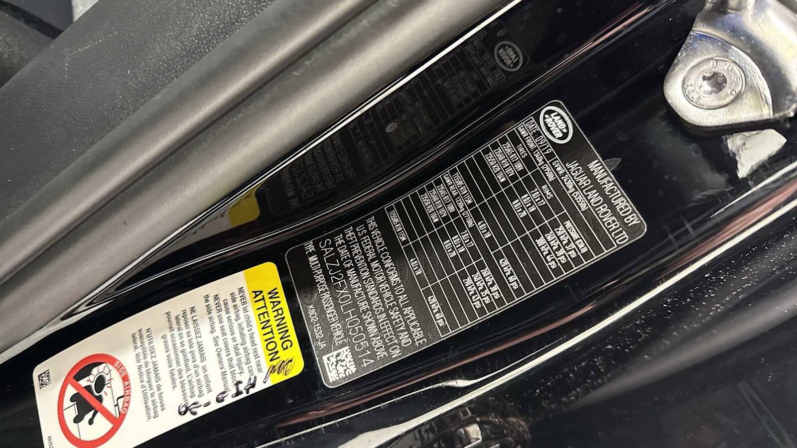 Thumbnail: 2020 Land Rover Range Rover Evoque - 11