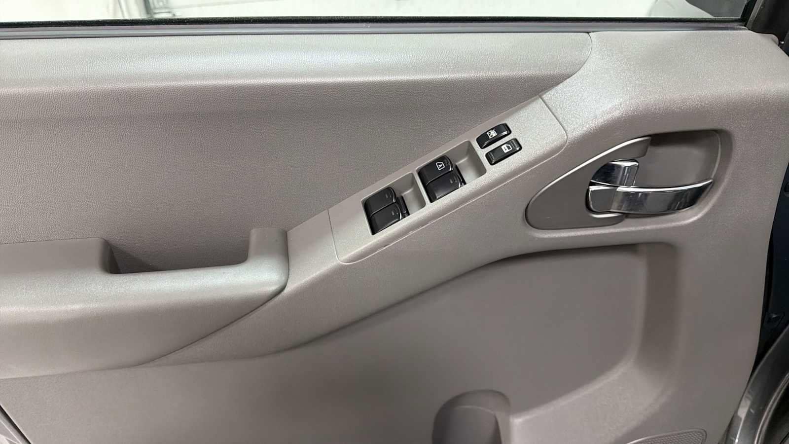 Thumbnail: 2005 Nissan Frontier - 15