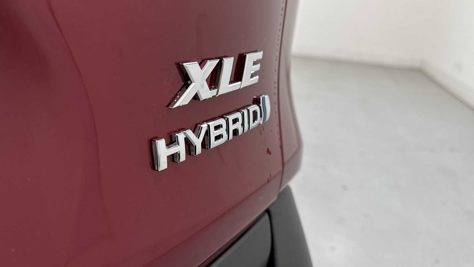 Thumbnail: 2024 Toyota RAV4 - 28