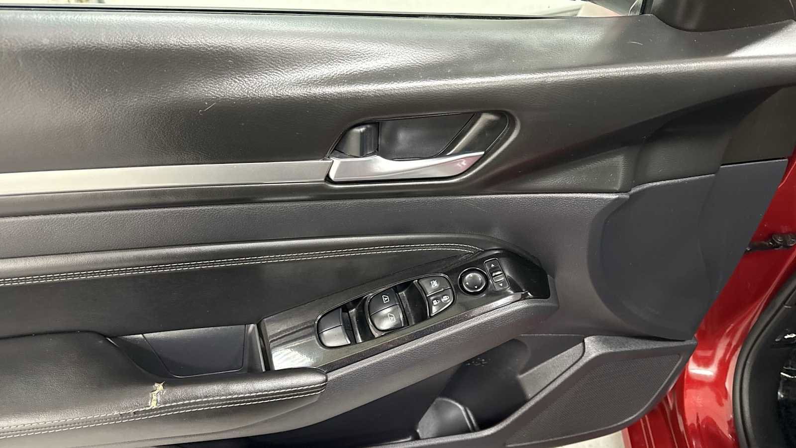 Thumbnail: 2020 Nissan Altima - 15