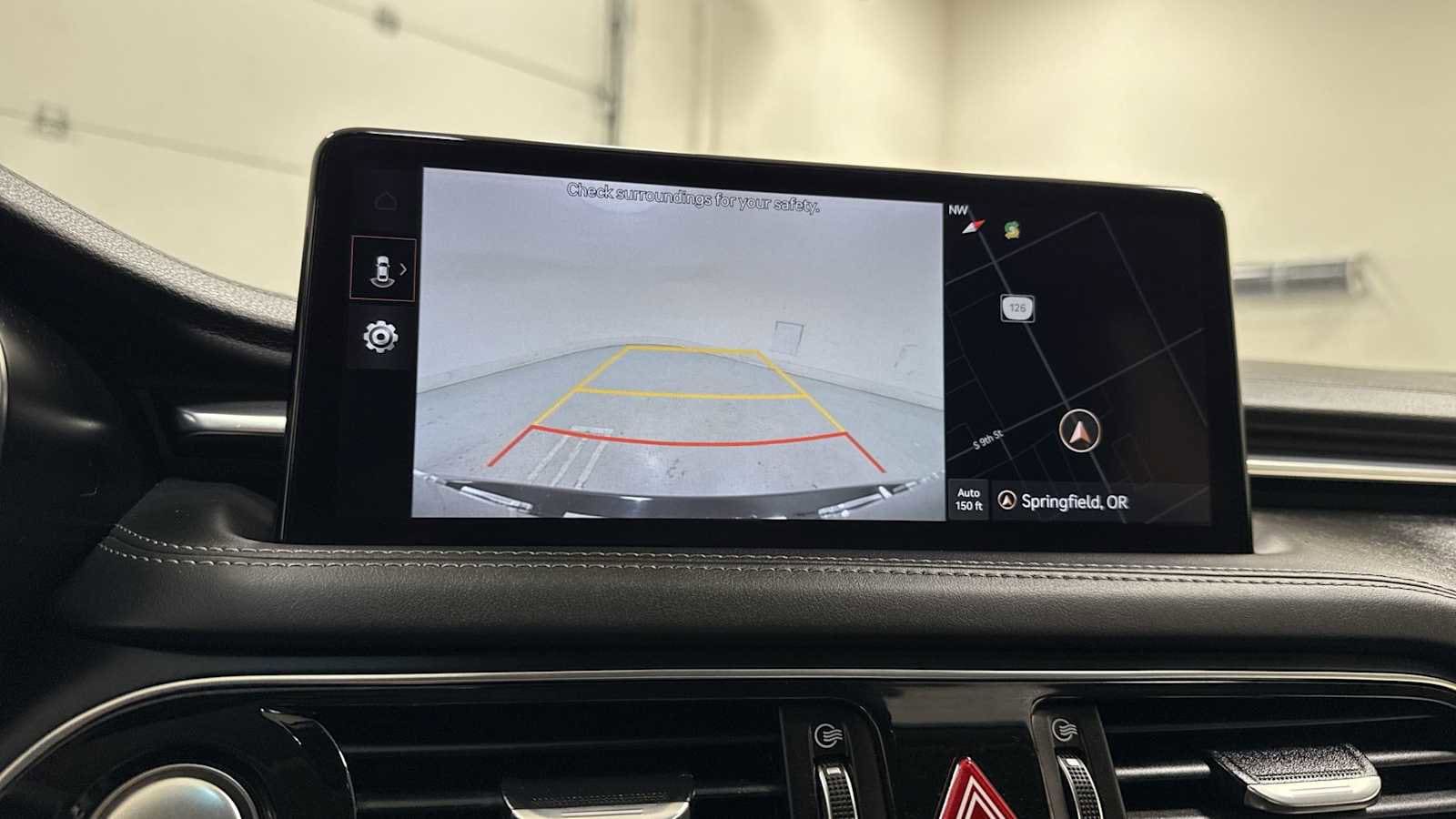 Thumbnail: 2022 Genesis G70 - 19