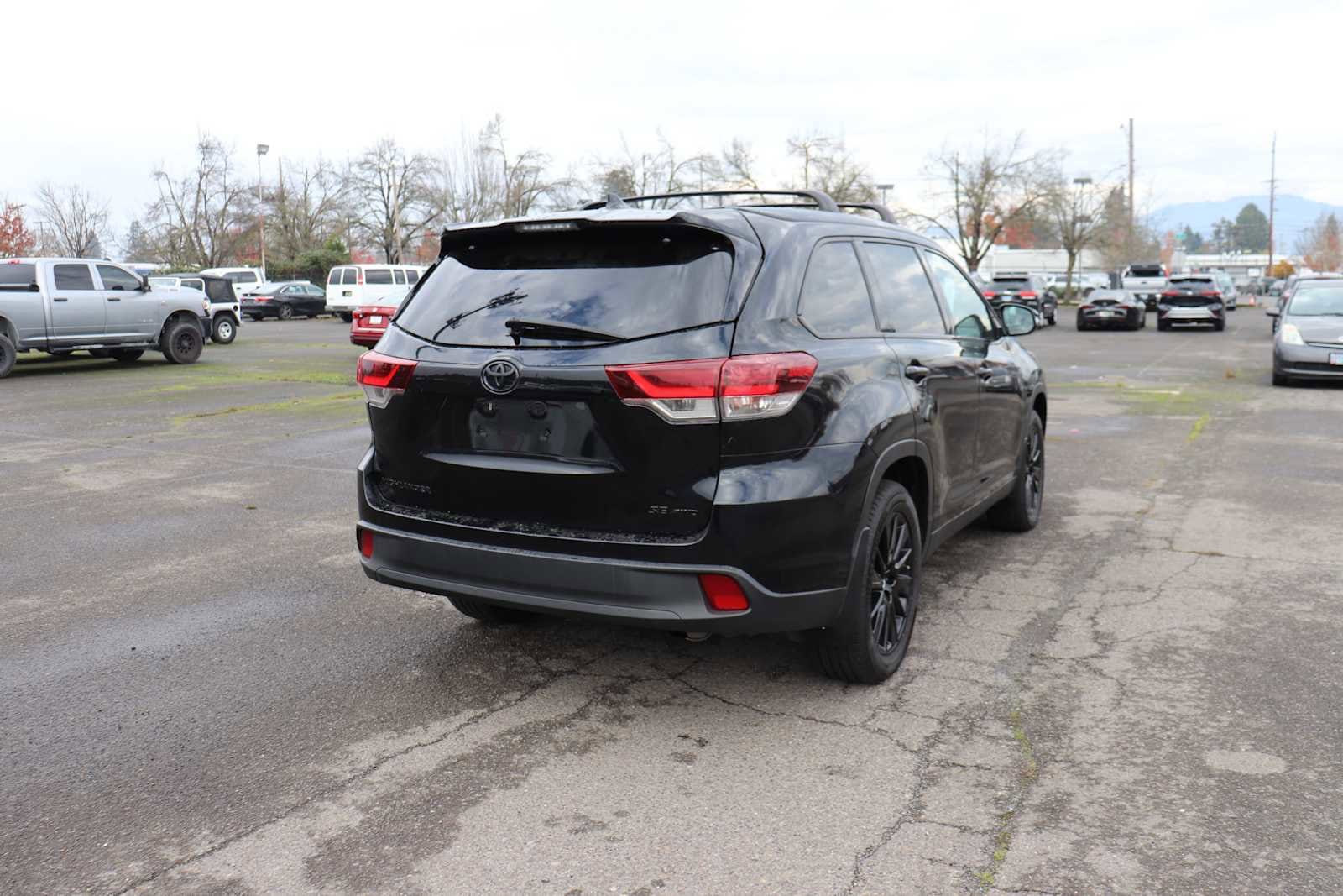 Thumbnail: 2019 Toyota Highlander - 5