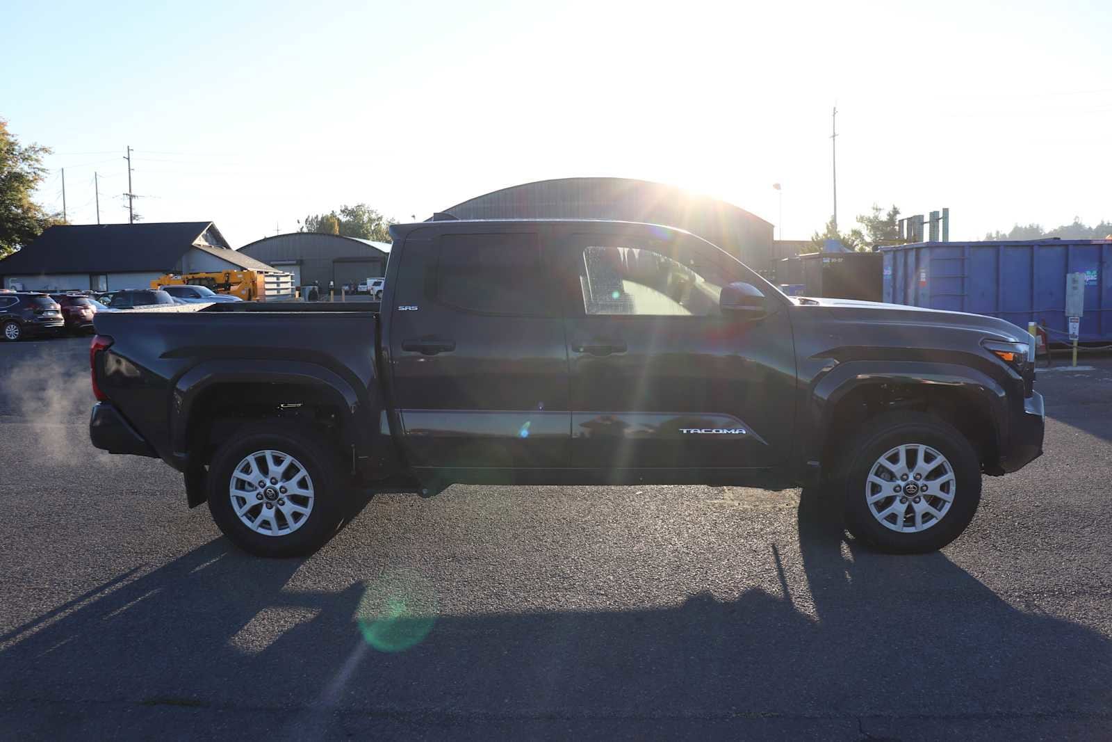 Thumbnail: 2024 Toyota Tacoma - 4