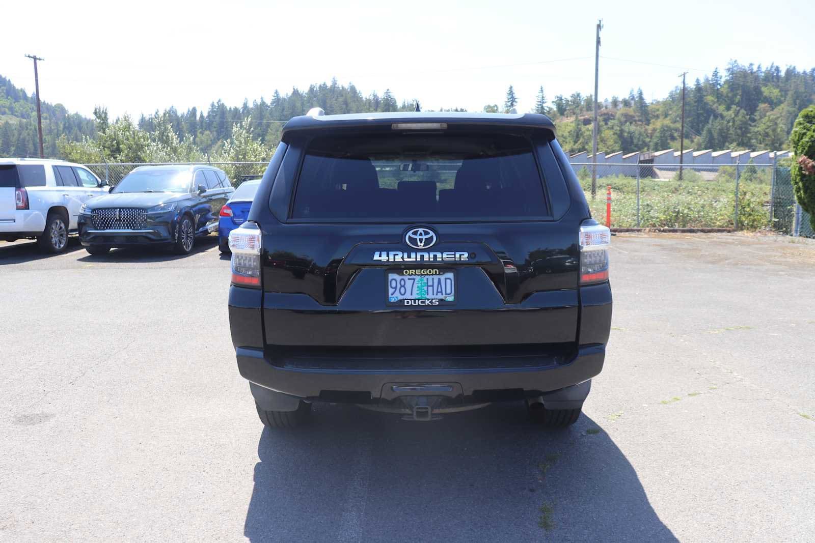 Thumbnail: 2014 Toyota 4Runner - 6