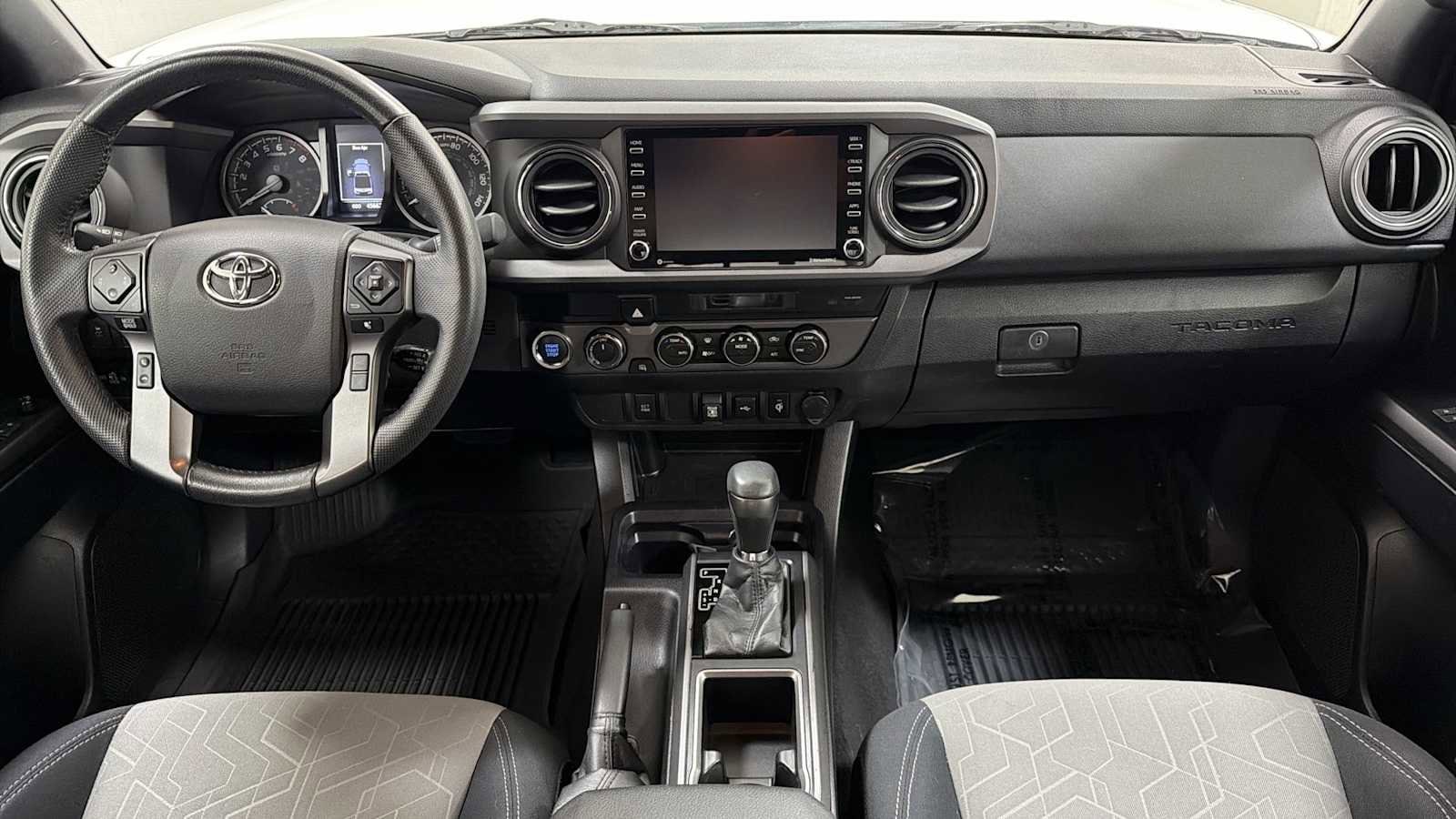 Thumbnail: 2021 Toyota Tacoma - 25