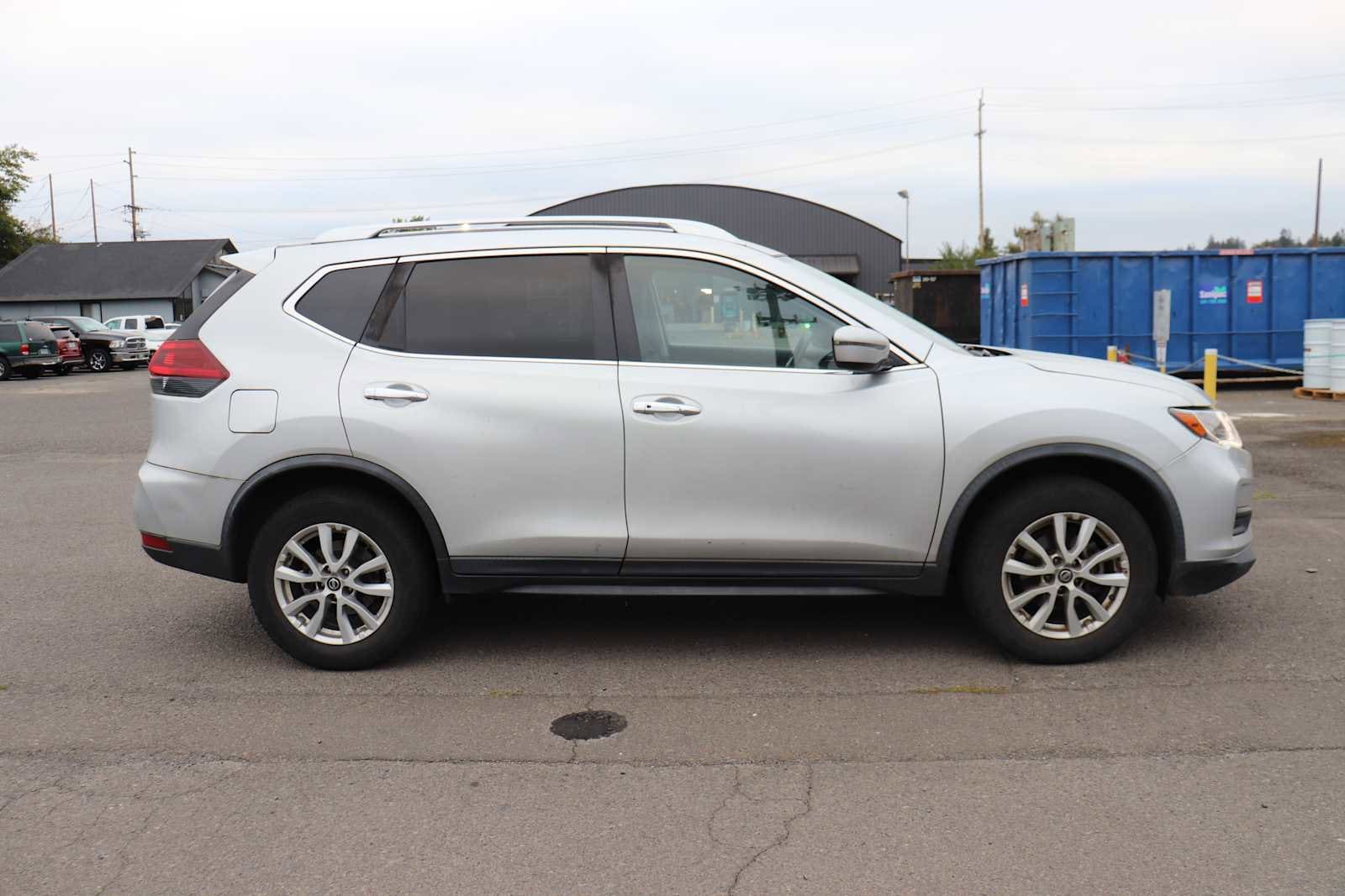 Thumbnail: 2018 Nissan Rogue - 4