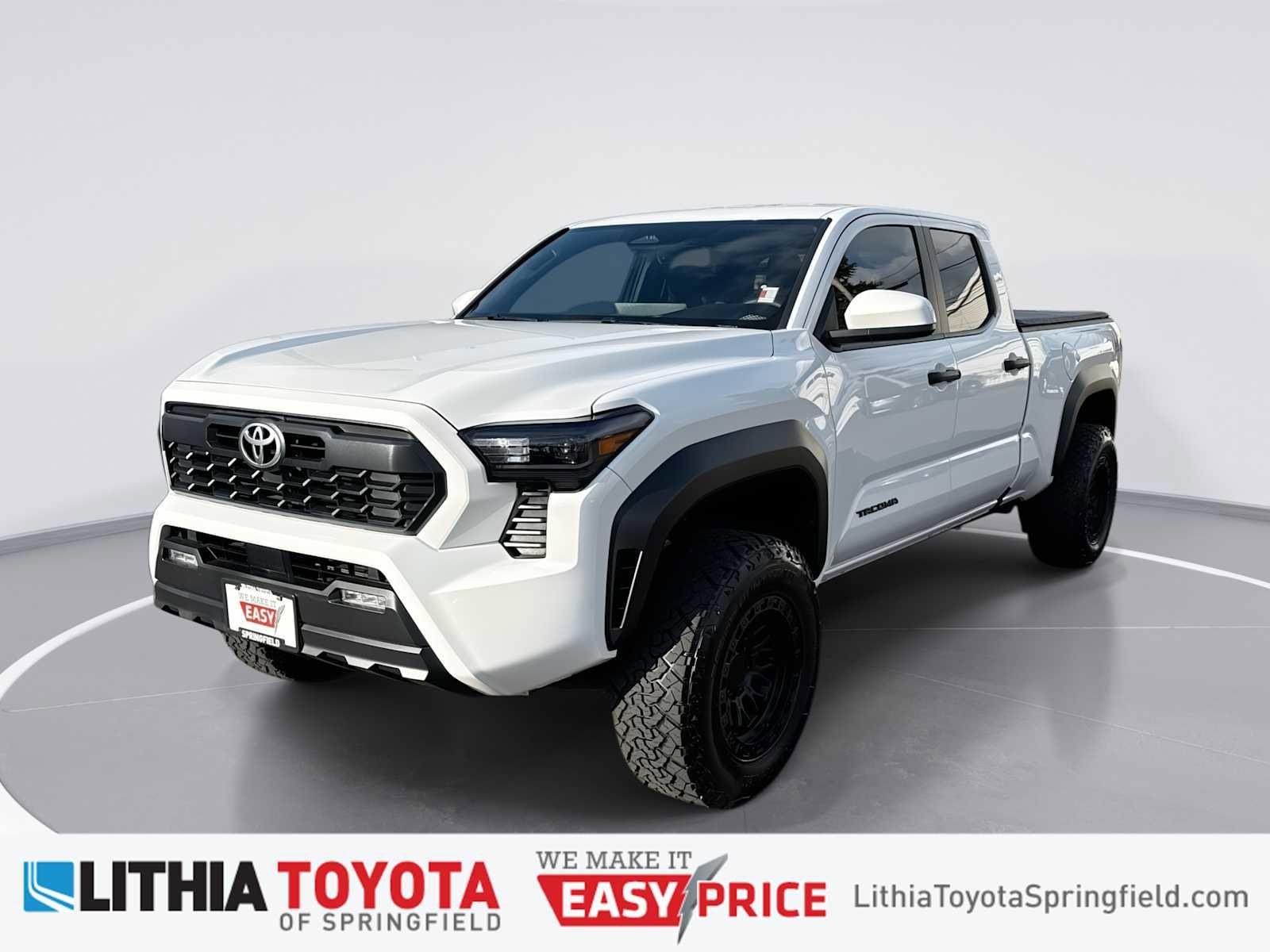 2024 Toyota Tacoma TRD Off Road's photo