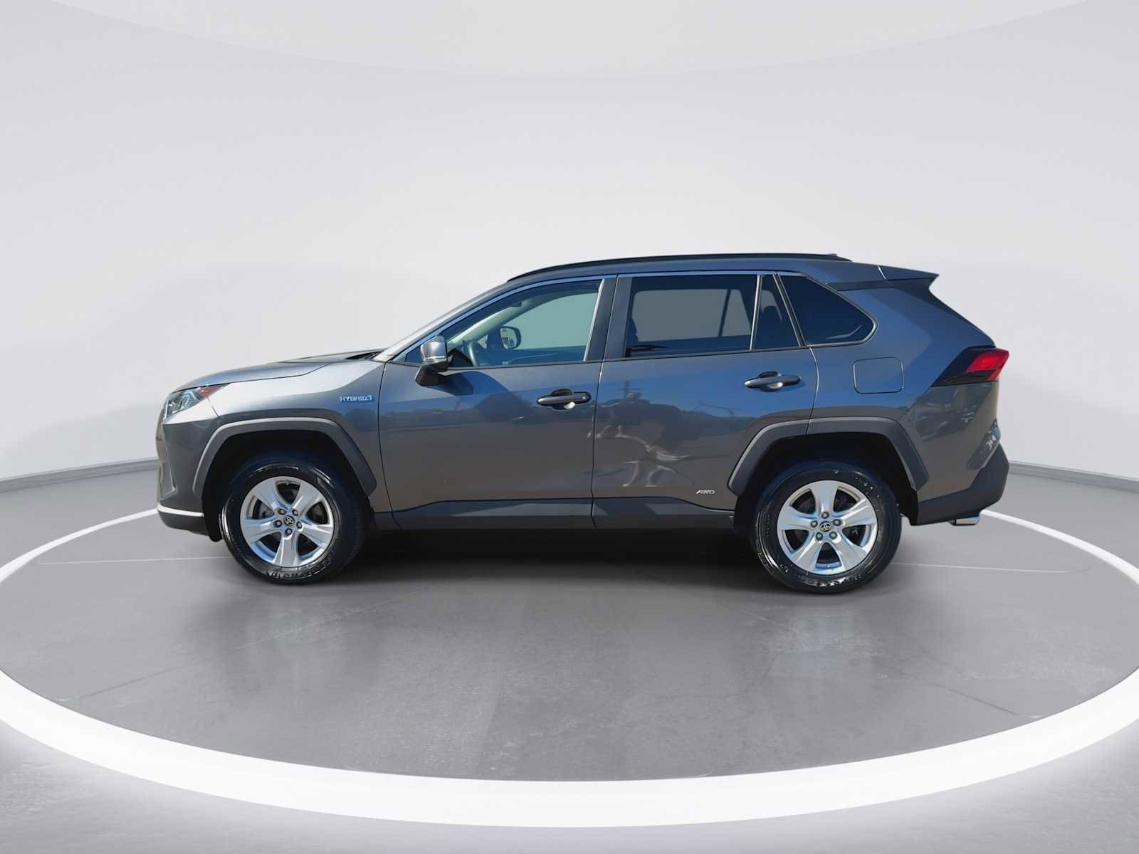 Thumbnail: 2021 Toyota RAV4 - 5