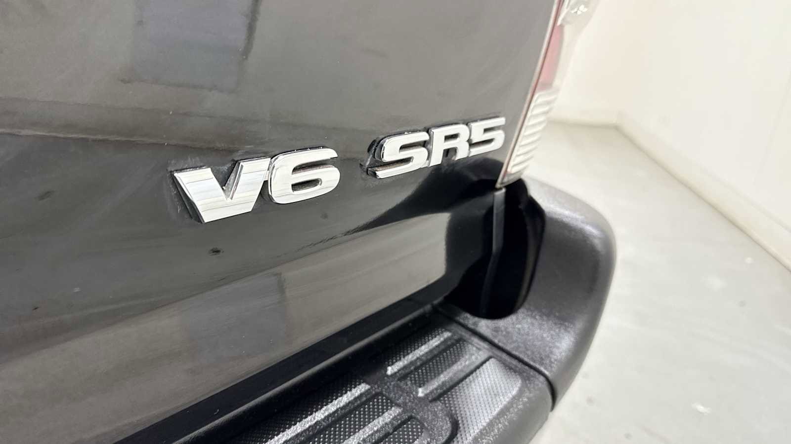 Thumbnail: 2013 Toyota Tacoma - 26