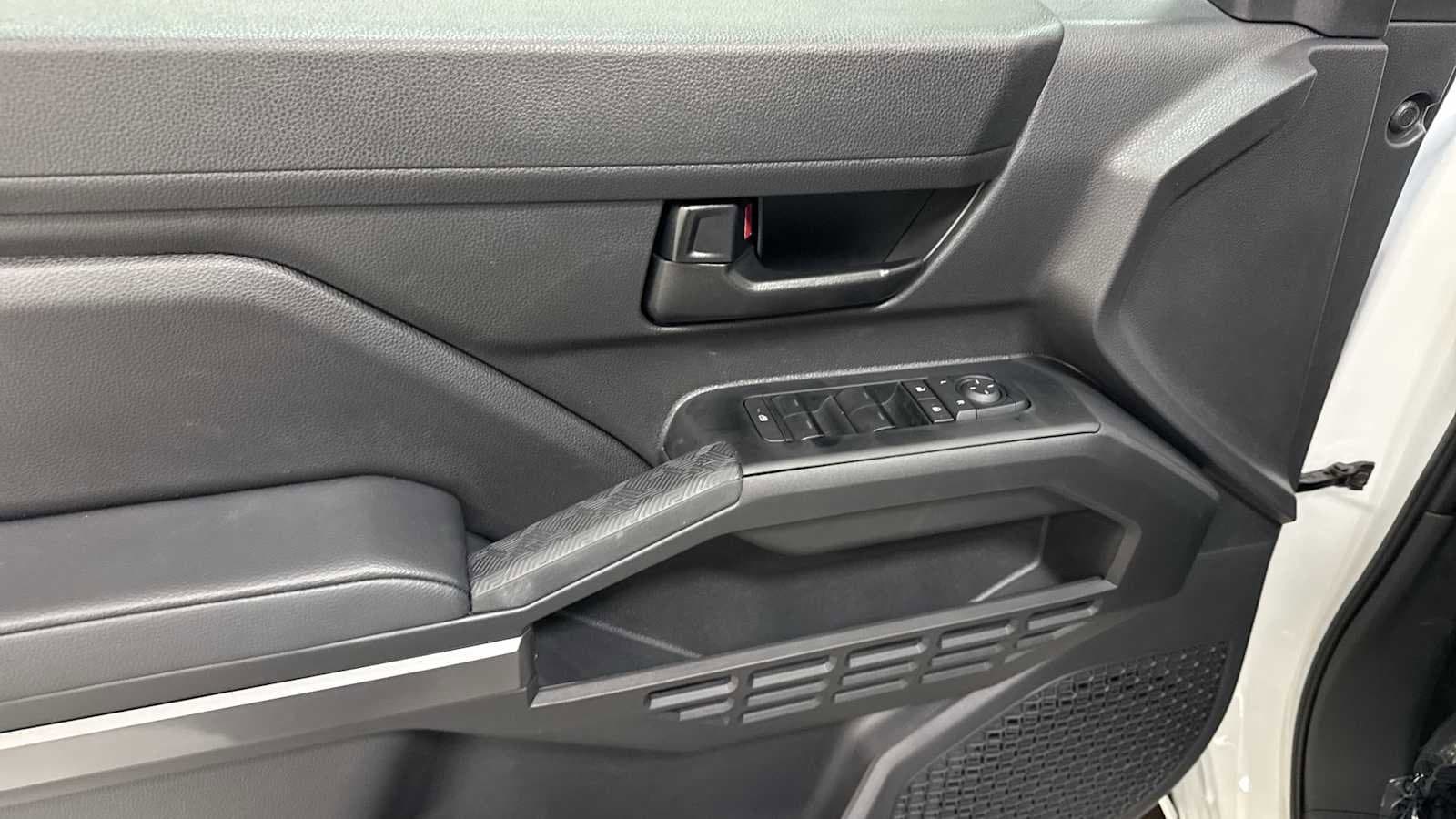 Thumbnail: 2025 Toyota Tacoma - 15