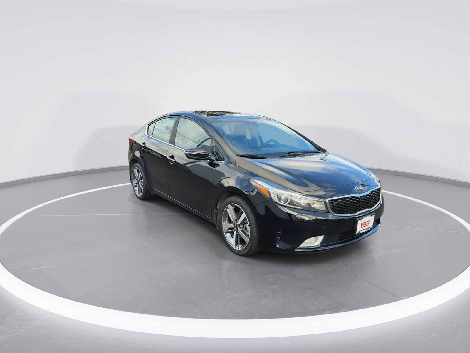 Thumbnail: 2017 Kia Forte - 2