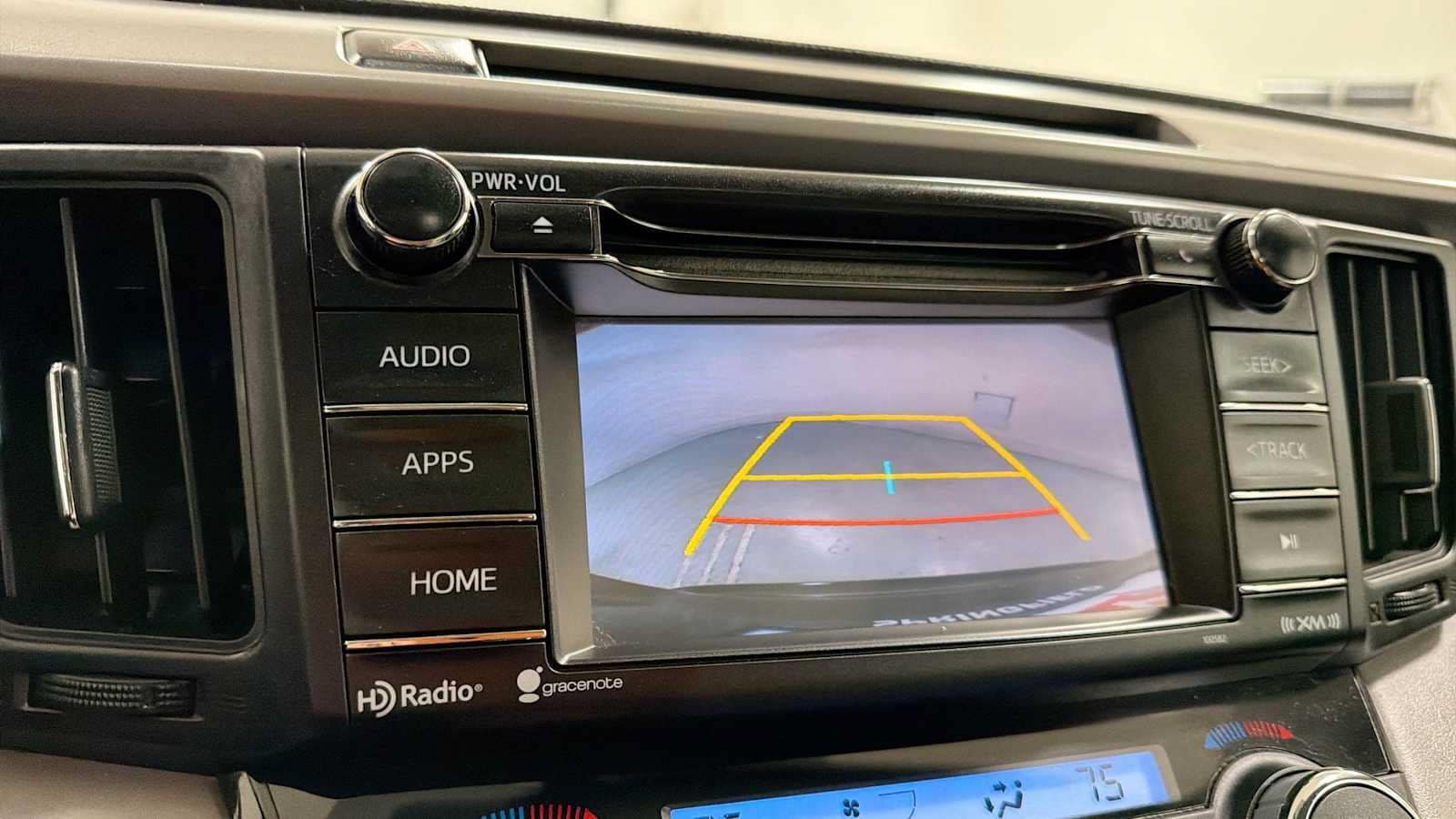 Thumbnail: 2016 Toyota RAV4 - 18
