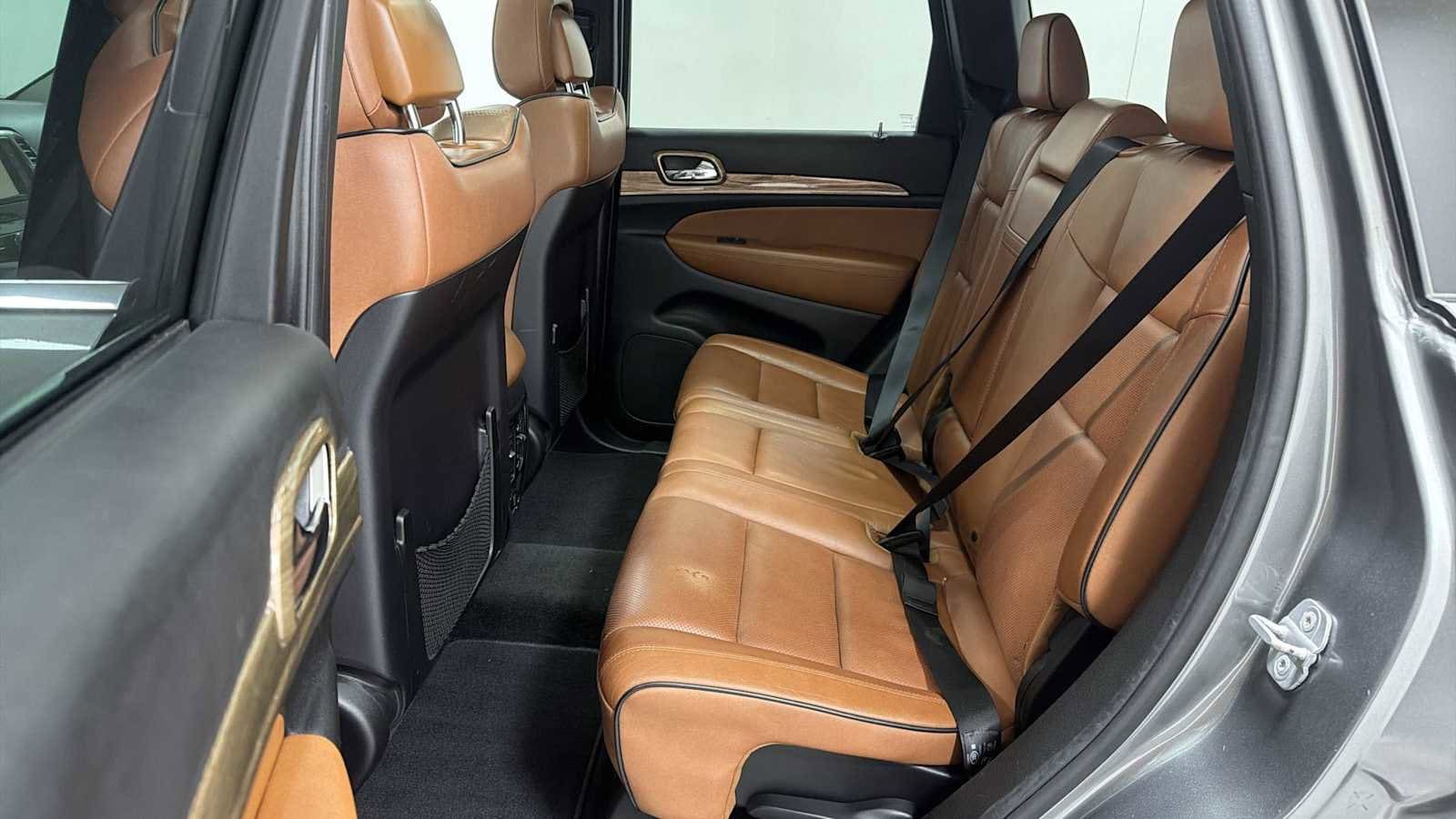 Thumbnail: 2013 Jeep Grand Cherokee - 25