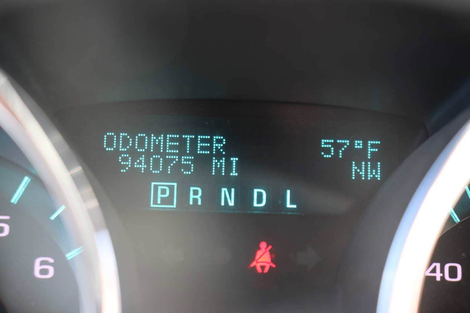 Thumbnail: 2010 Chevrolet Traverse - 11