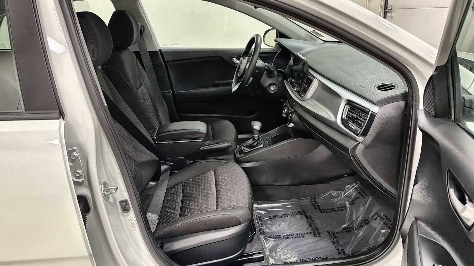 Thumbnail: 2022 Kia Rio - 28