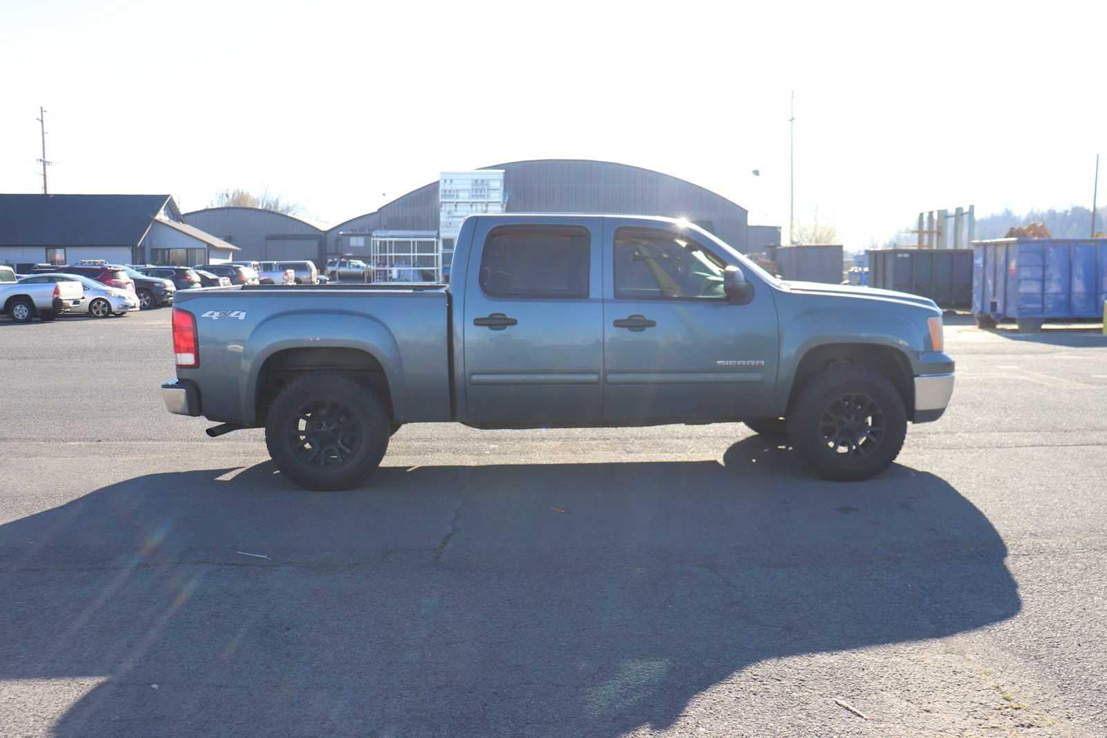 Thumbnail: 2011 GMC Sierra 1500 - 4