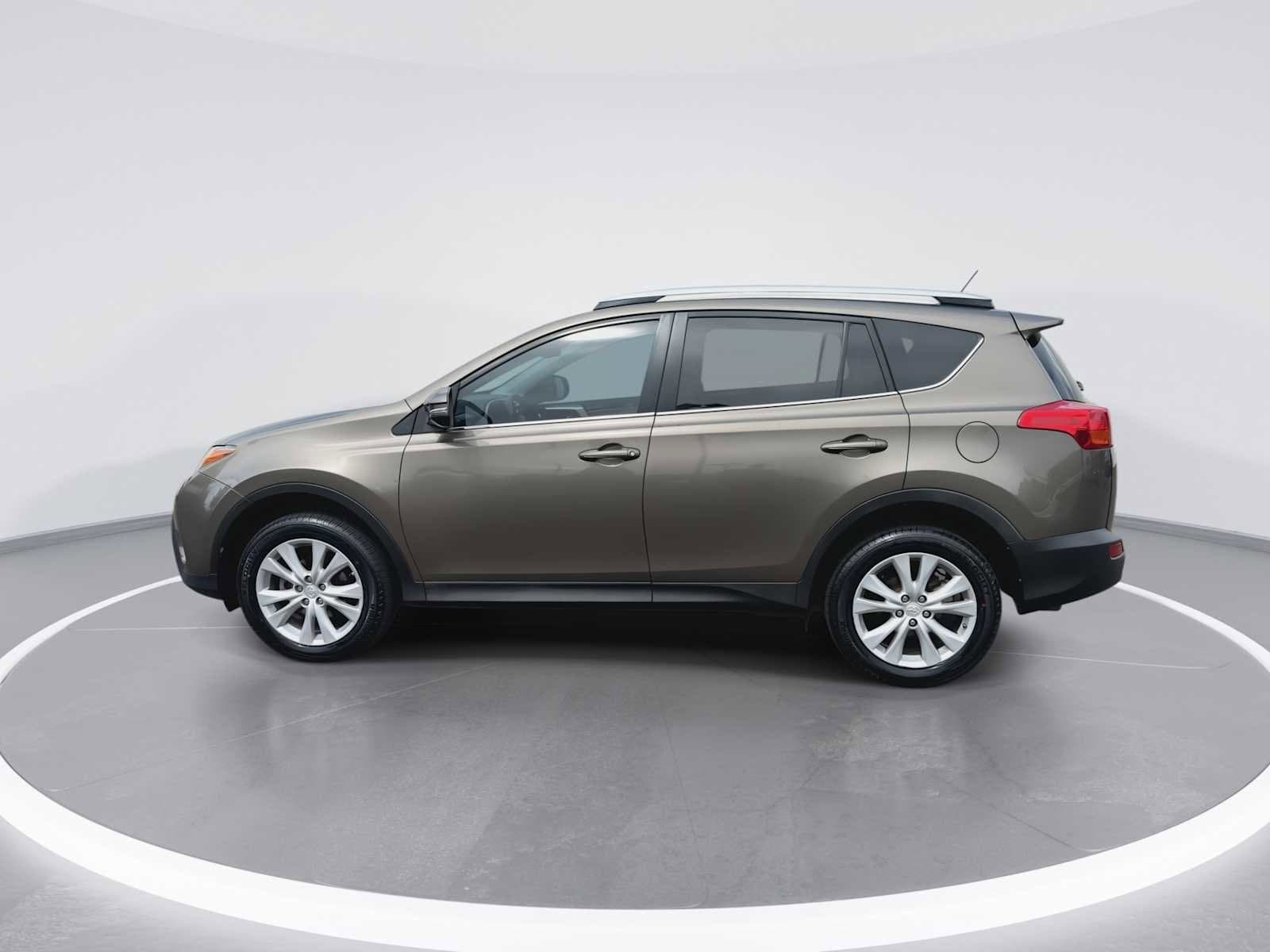 Thumbnail: 2014 Toyota RAV4 - 4