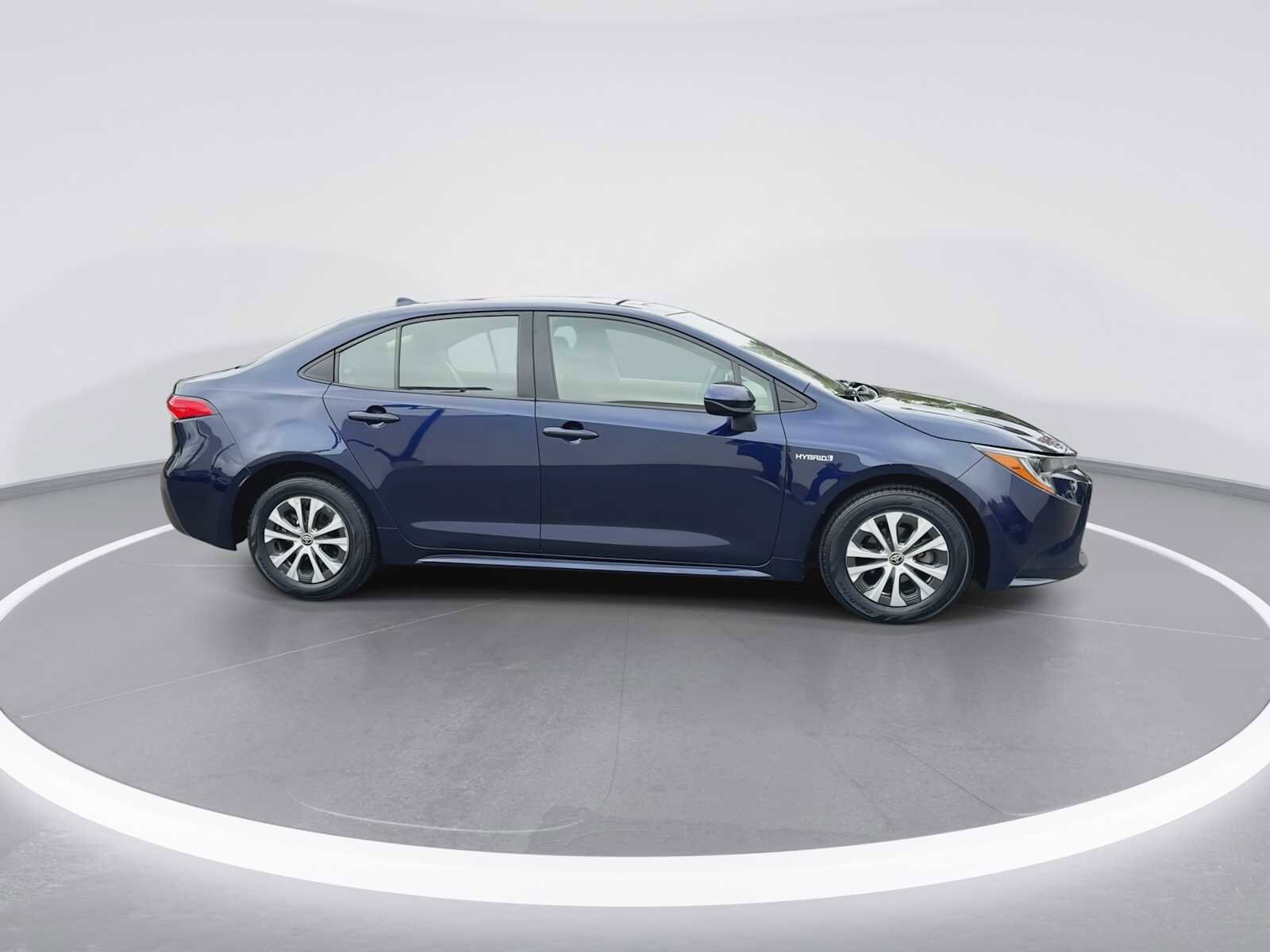 Thumbnail: 2021 Toyota Corolla - 9