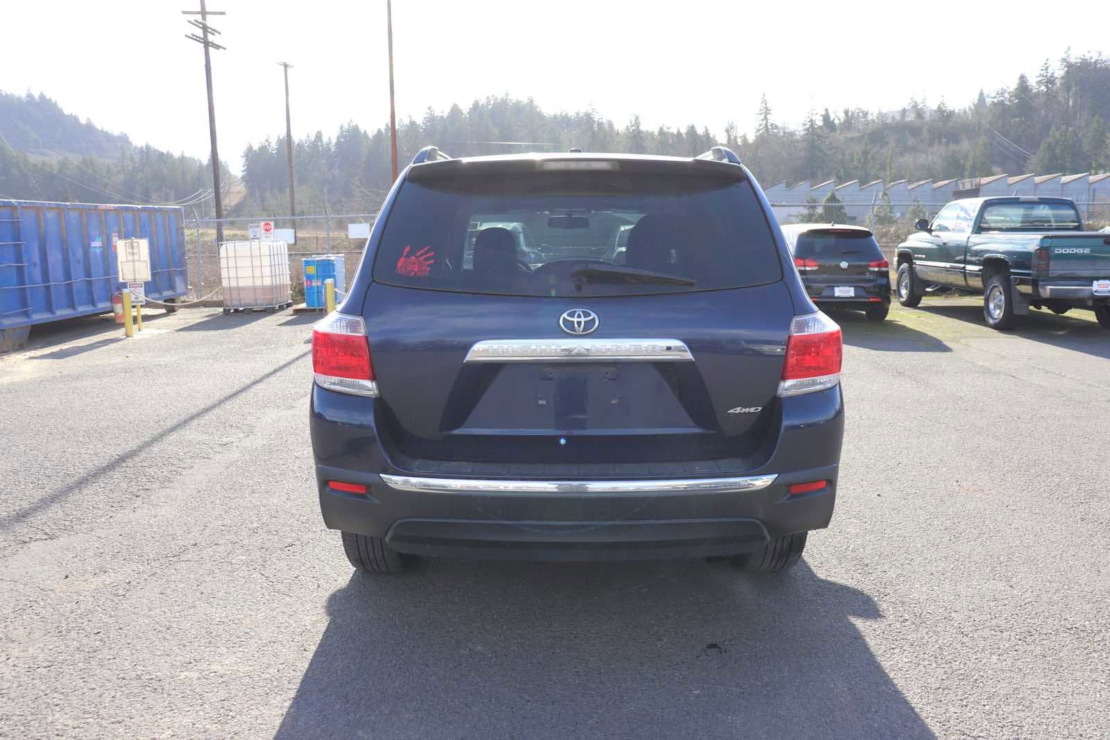 Thumbnail: 2012 Toyota Highlander - 6