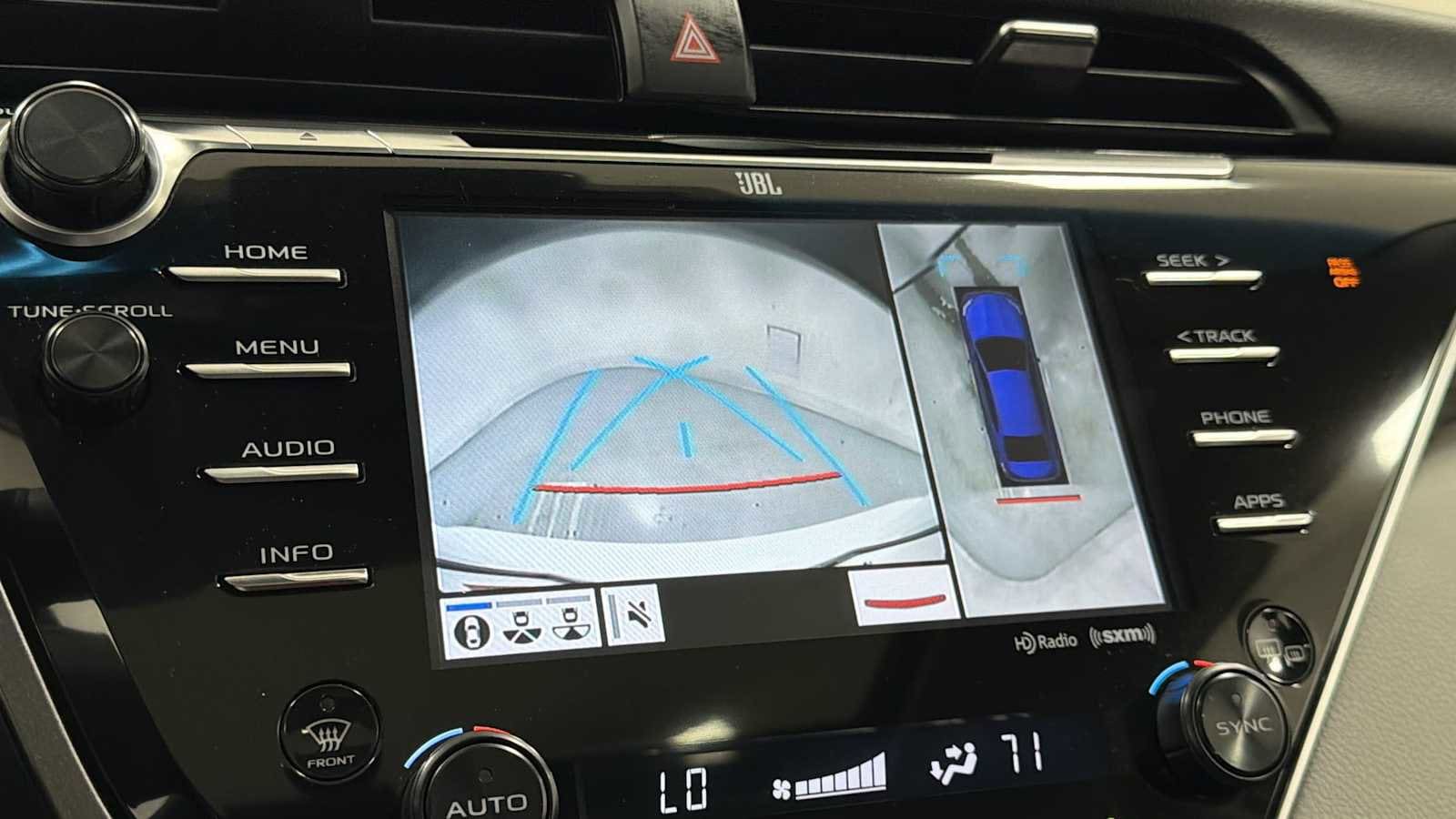 Thumbnail: 2018 Toyota Camry - 19