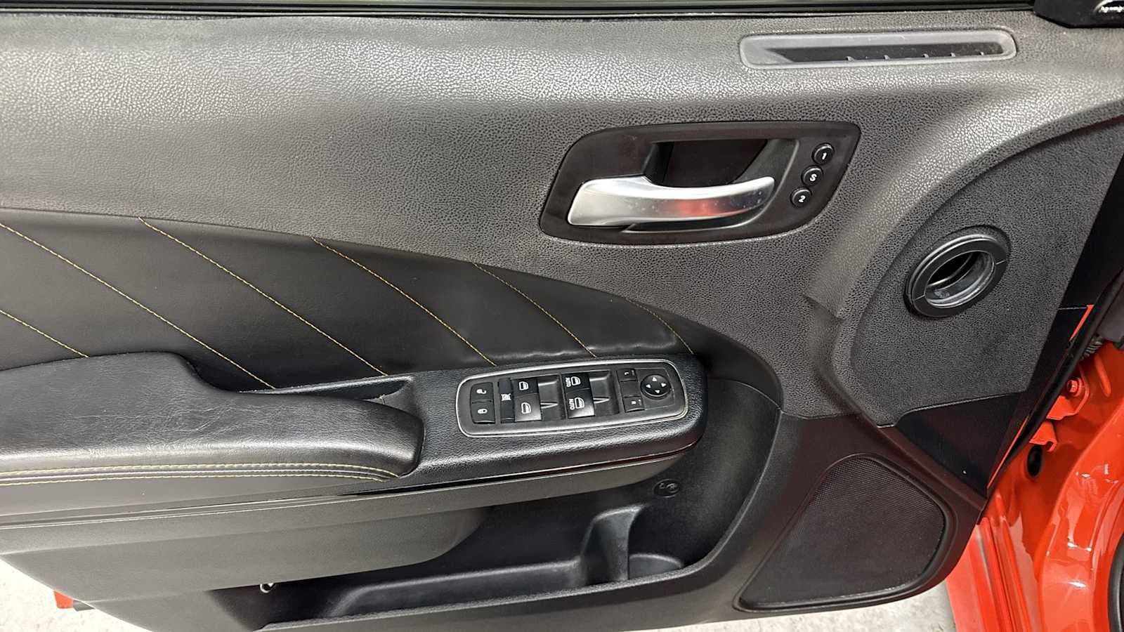 Thumbnail: 2018 Dodge Charger - 15